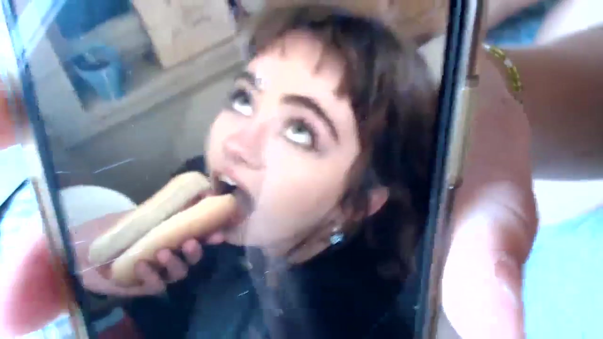 Gallery image thumbnail from Bluntgirl's myfreecams stream on, 09/16/2023, 20:29 image 9 of 20