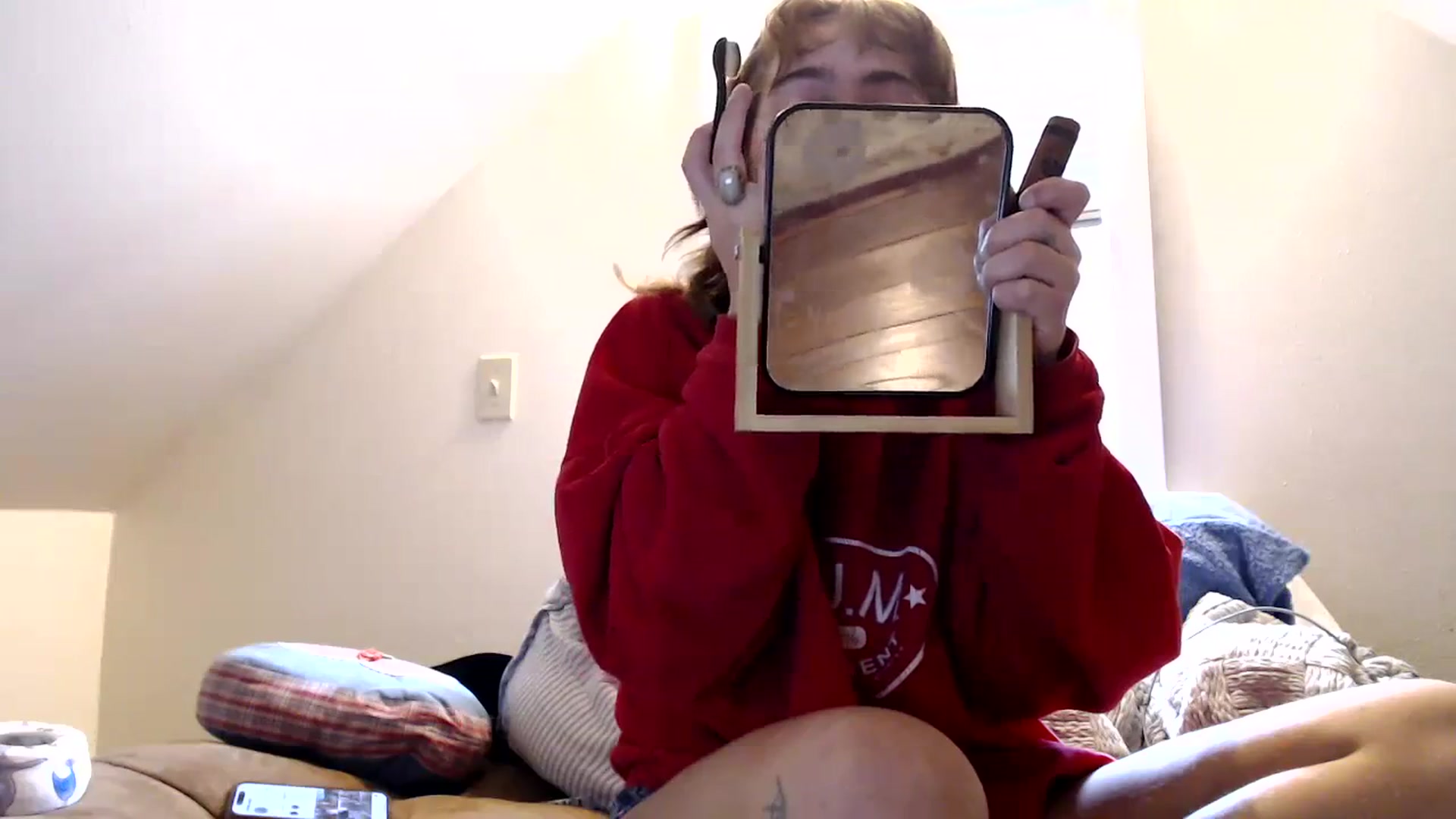 Gallery image thumbnail from Bluntgirl's myfreecams stream on, 10/22/2023, 19:00 image 3 of 20
