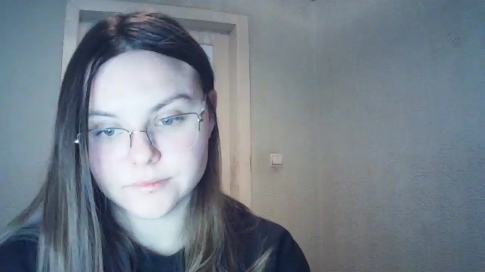 Gallery image thumbnail from Blush_Noir's myfreecams stream on, 12/19/2024, 16:51 image 12 of 20
