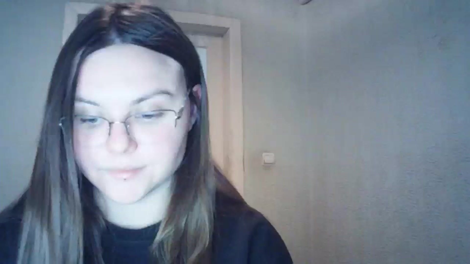 Gallery image thumbnail from Blush_Noir's myfreecams stream on, 12/19/2024, 16:51 image 9 of 20