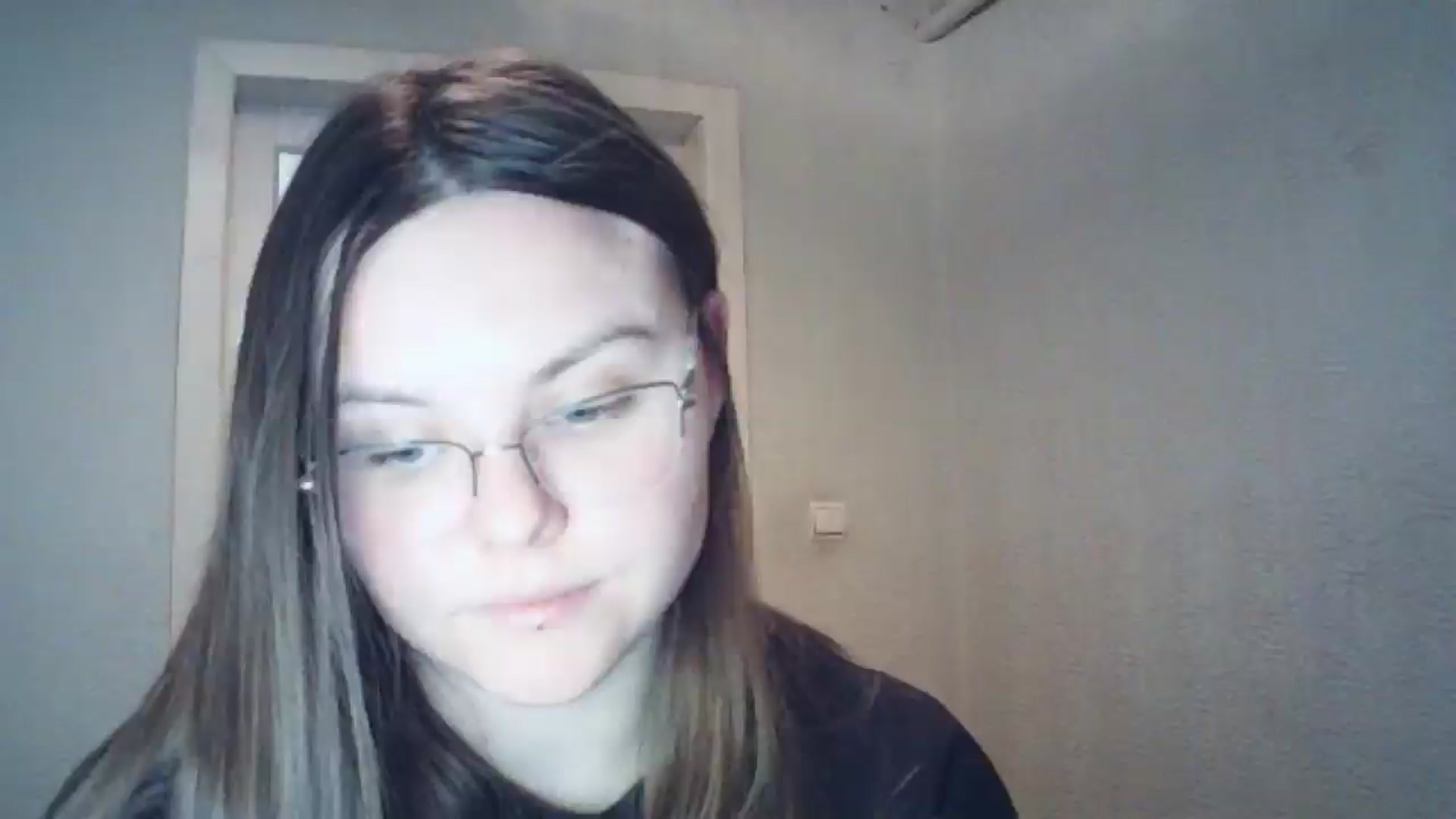 Gallery image thumbnail from Blush_Noir's myfreecams stream on, 12/19/2024, 16:51 image 15 of 20