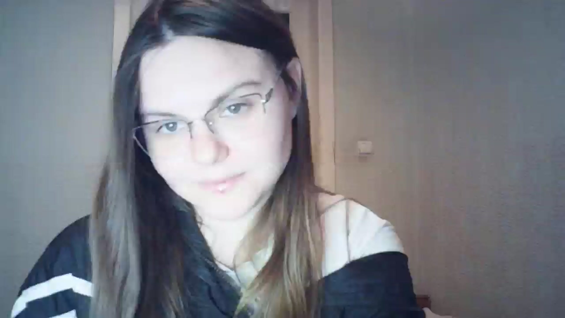Gallery image thumbnail from Blush_Noir's myfreecams stream on, 12/20/2024, 13:39 image 11 of 20