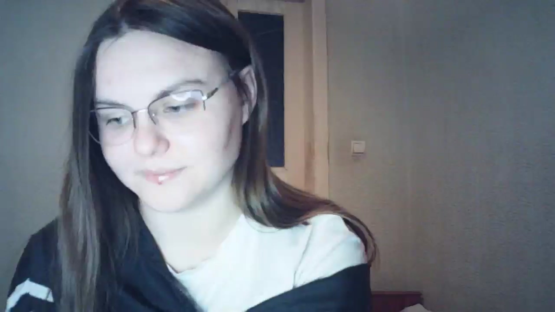 Gallery image thumbnail from Blush_Noir's myfreecams stream on, 12/20/2024, 13:53 image 10 of 20
