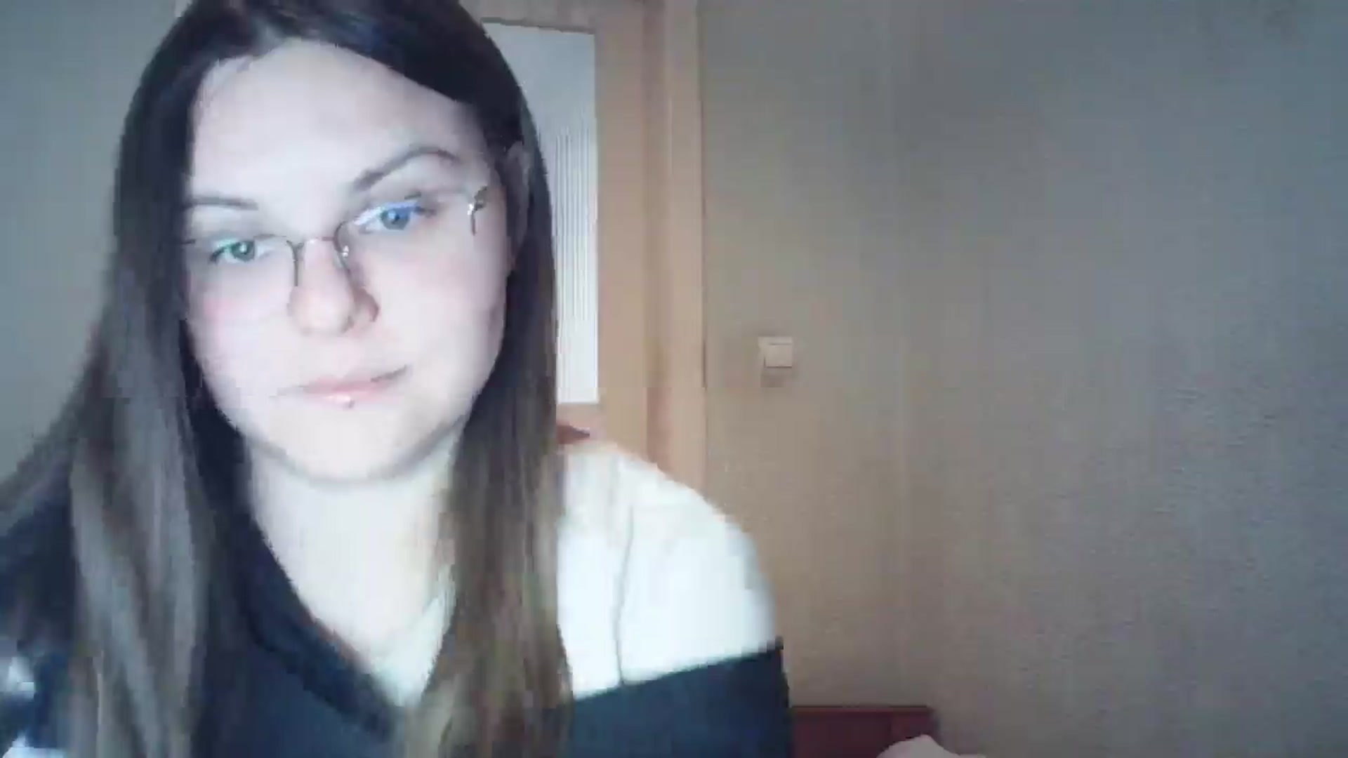 Gallery image thumbnail from Blush_Noir's myfreecams stream on, 12/20/2024, 14:34 image 11 of 20