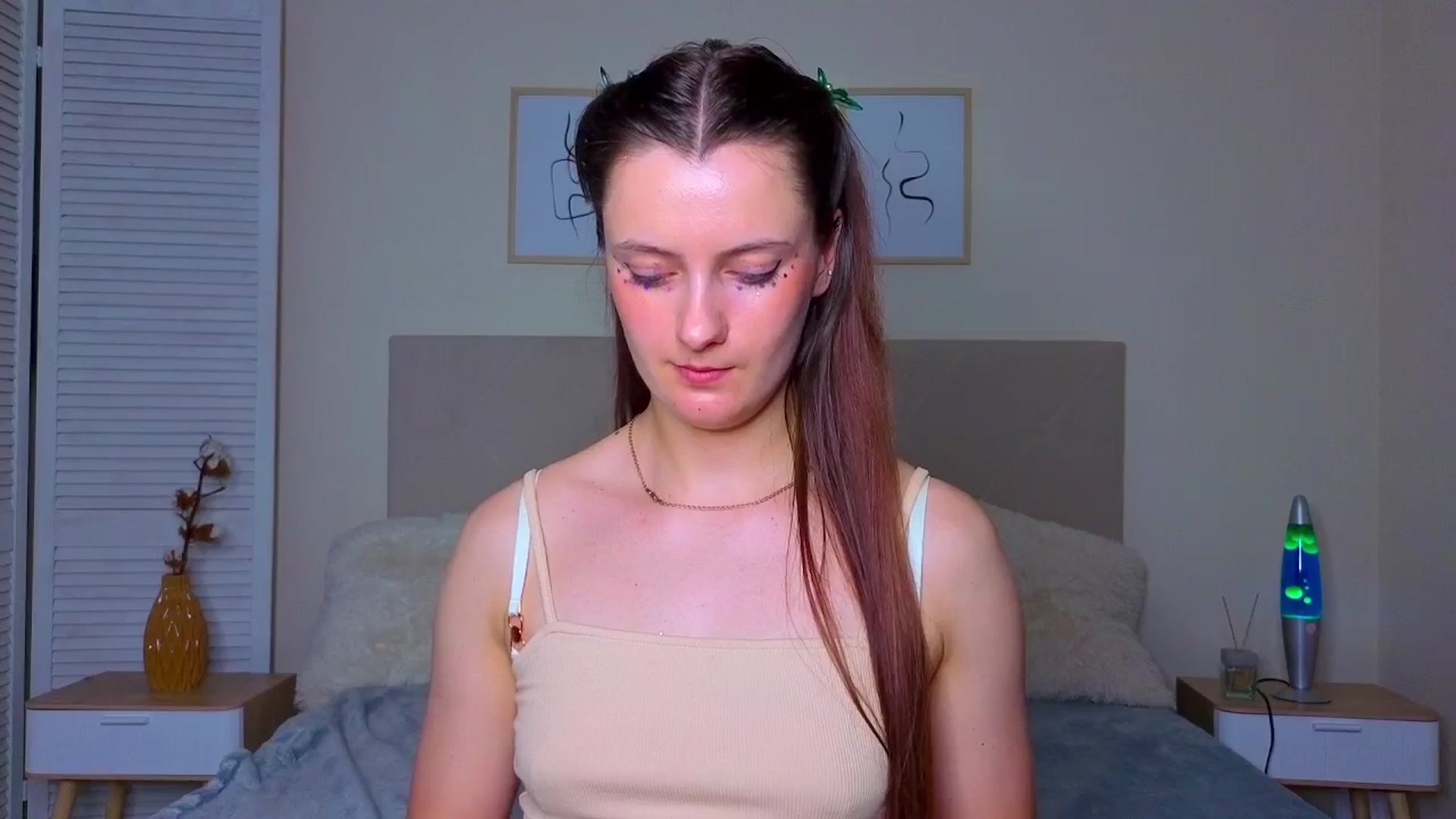 Gallery image thumbnail from Blush_flower's myfreecams stream on, 06/03/2025, 11:53 image 13 of 20