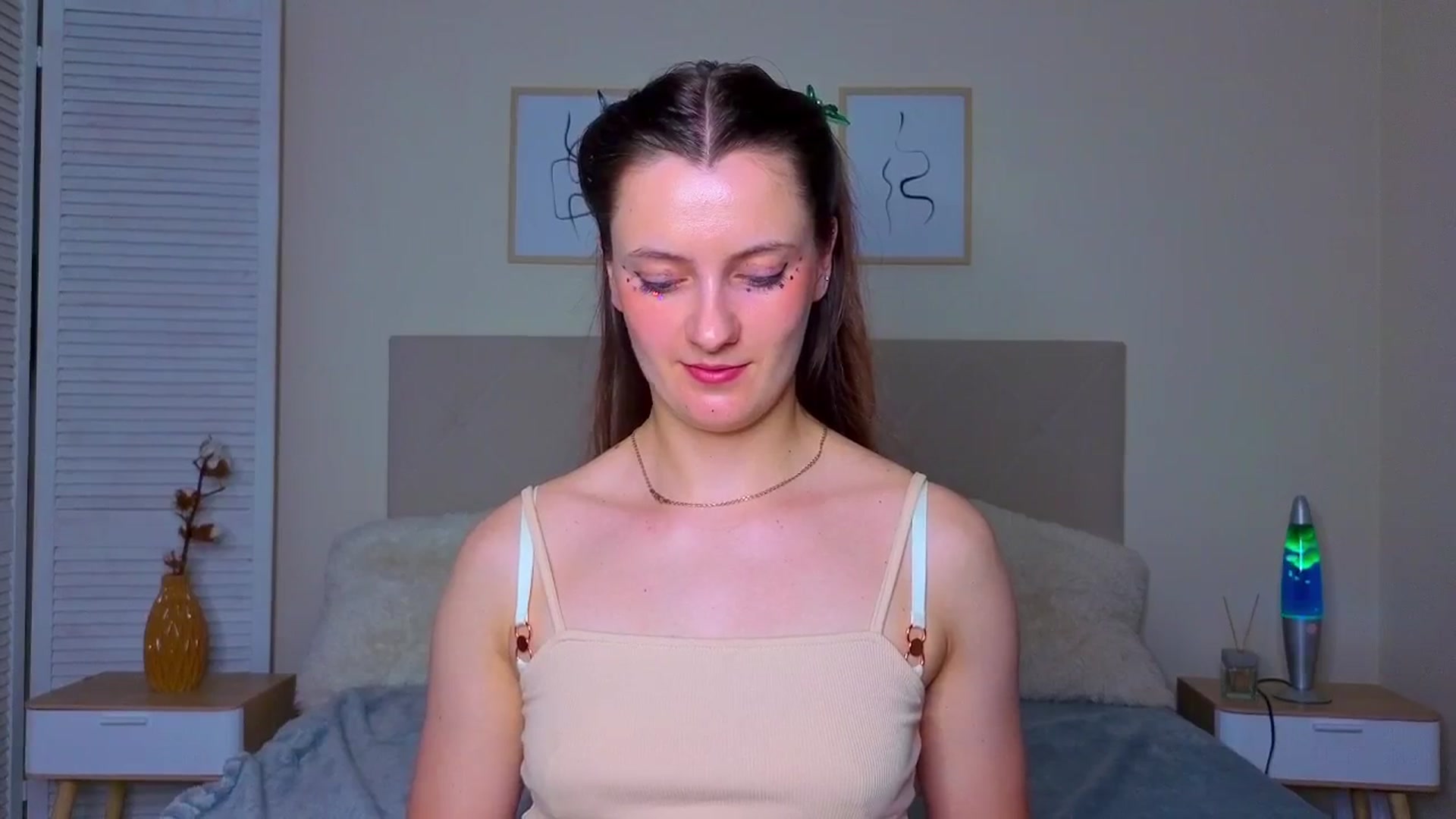 Gallery image thumbnail from Blush_flower's myfreecams stream on, 06/03/2025, 11:53 image 19 of 20