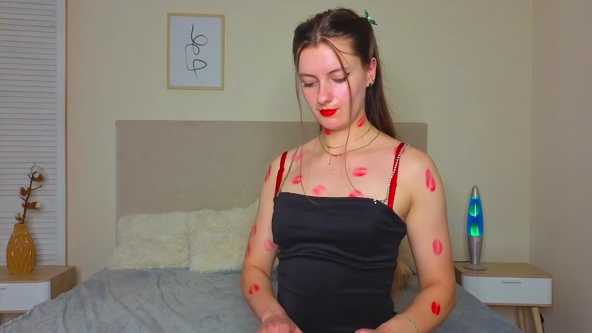 Gallery image thumbnail from Blush_flower's myfreecams stream on, 06/05/2025, 10:29 image 3 of 20