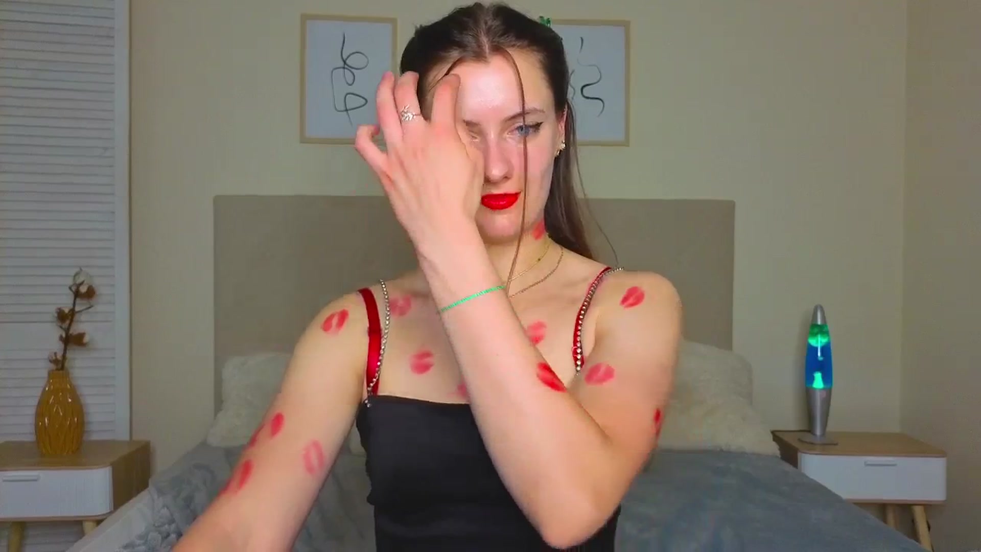 Gallery image thumbnail from Blush_flower's myfreecams stream on, 06/05/2025, 10:29 image 19 of 20