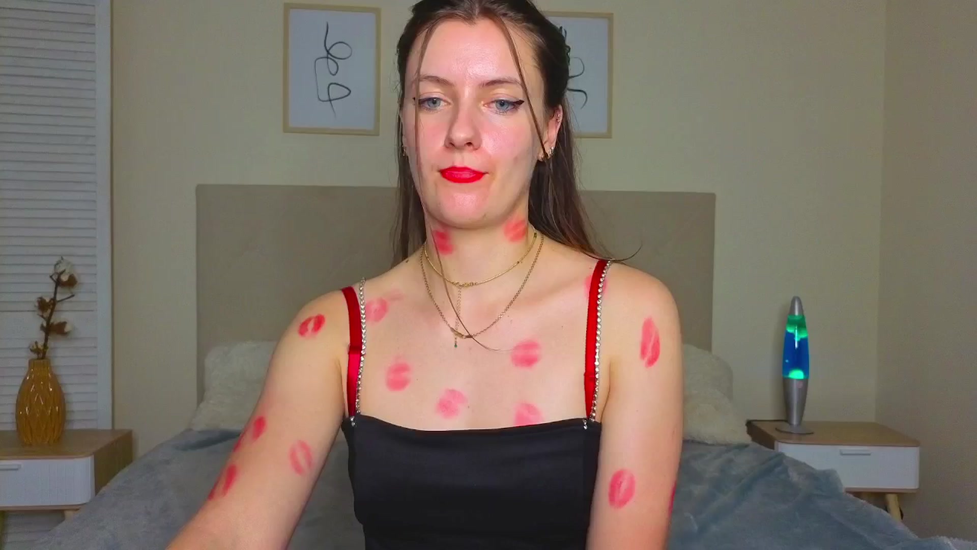 Gallery image thumbnail from Blush_flower's myfreecams stream on, 06/05/2025, 11:45 image 16 of 20