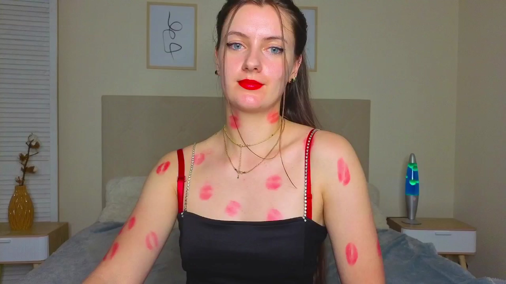 Gallery image thumbnail from Blush_flower's myfreecams stream on, 06/05/2025, 11:45 image 10 of 20