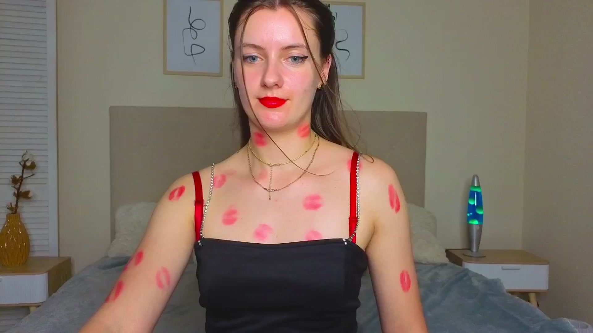 Gallery image thumbnail from Blush_flower's myfreecams stream on, 06/05/2025, 11:45 image 7 of 20
