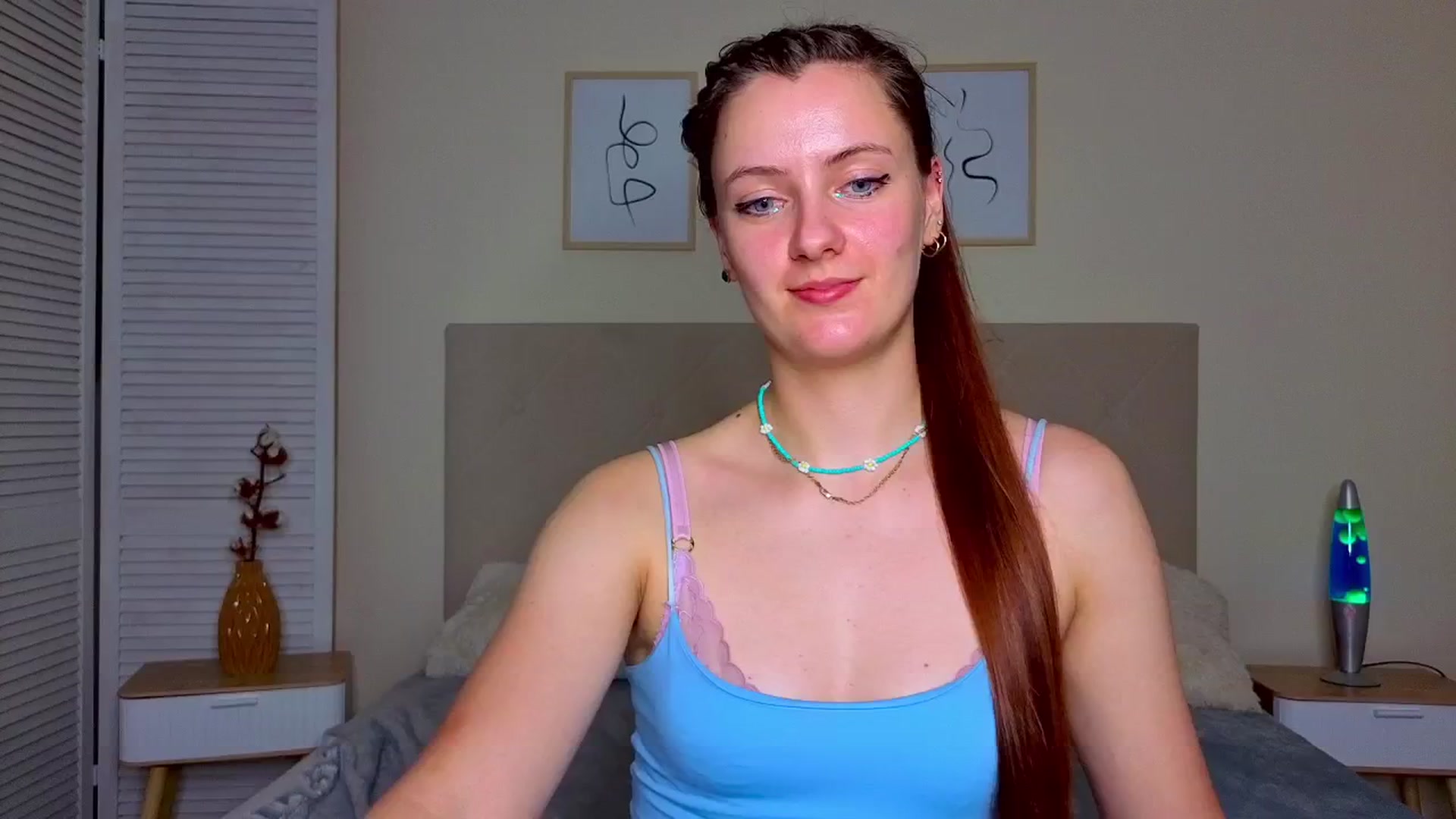 Gallery image thumbnail from Blush_flower's myfreecams stream on, 06/06/2025, 12:01 image 18 of 20