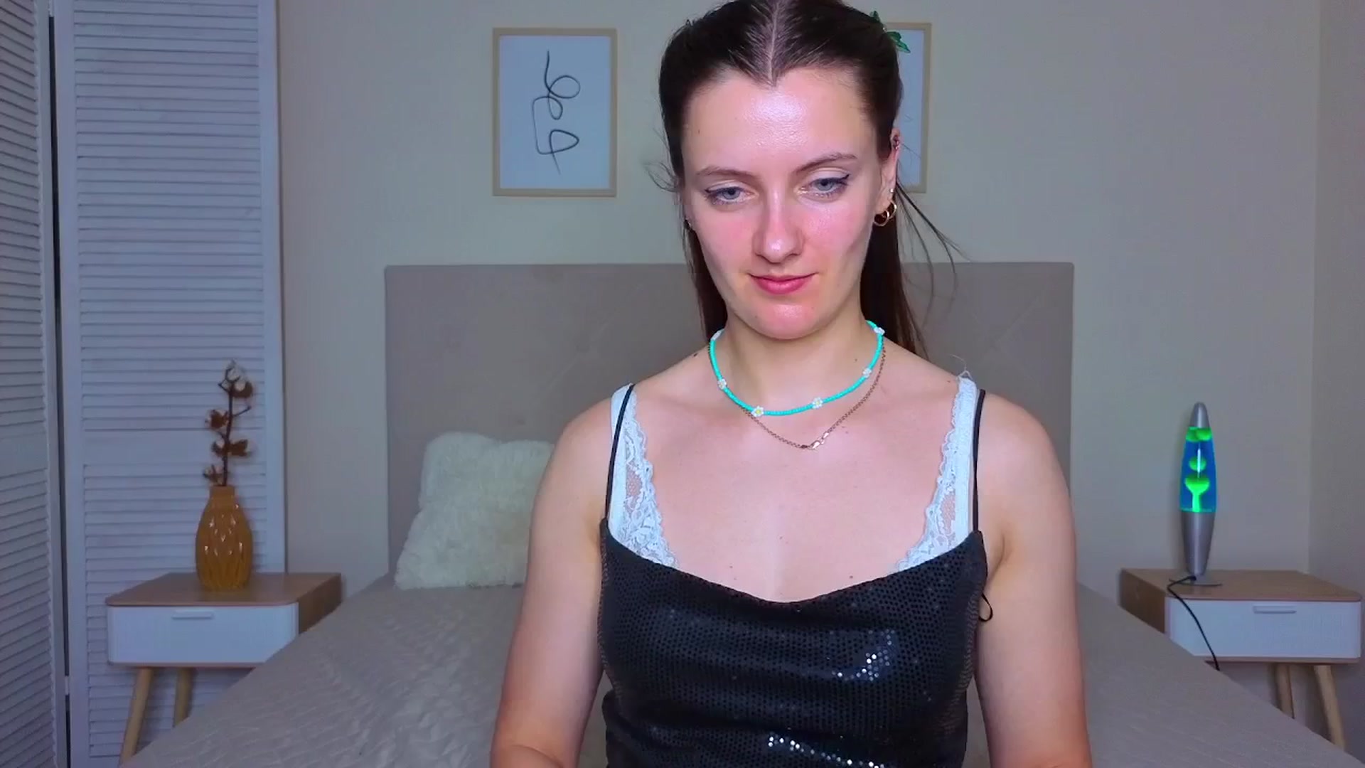 Gallery image thumbnail from Blush_flower's myfreecams stream on, 06/07/2025, 11:03 image 15 of 20