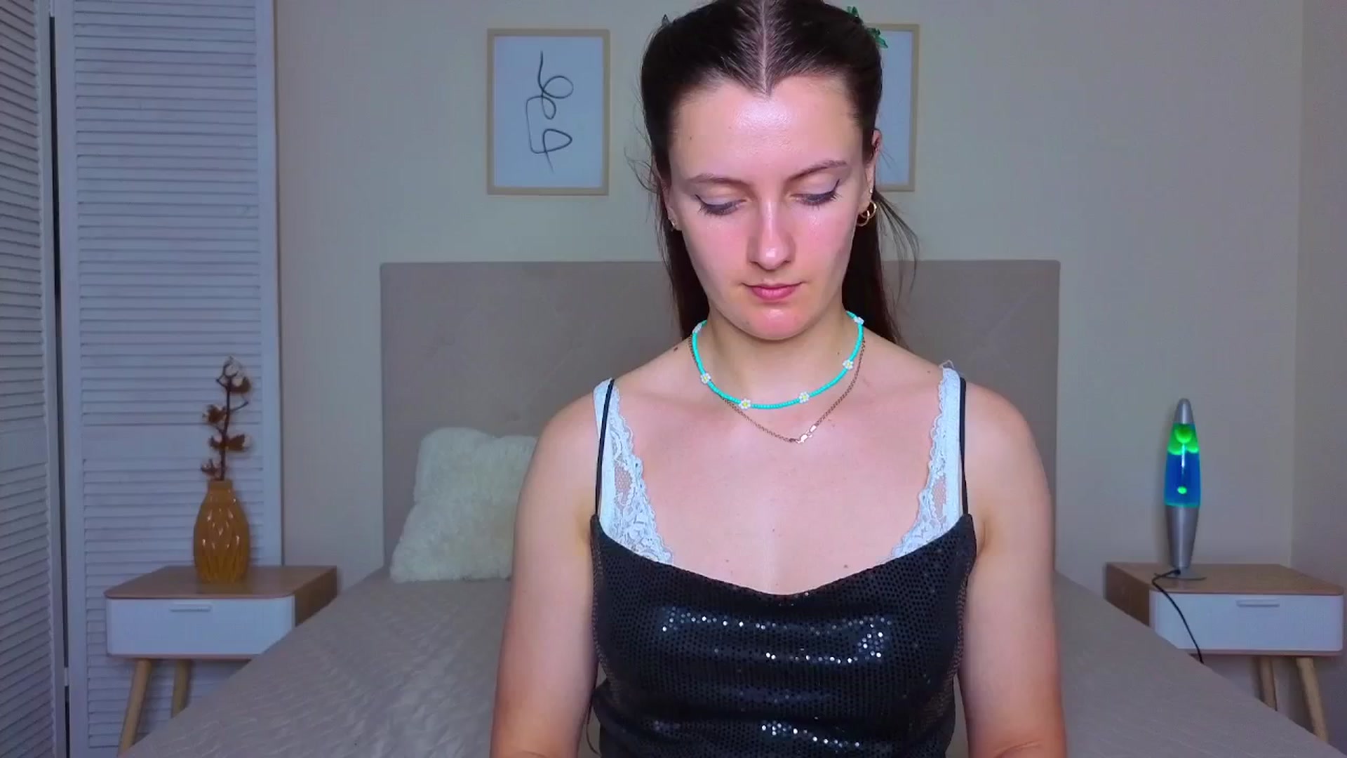 Gallery image thumbnail from Blush_flower's myfreecams stream on, 06/07/2025, 11:03 image 18 of 20
