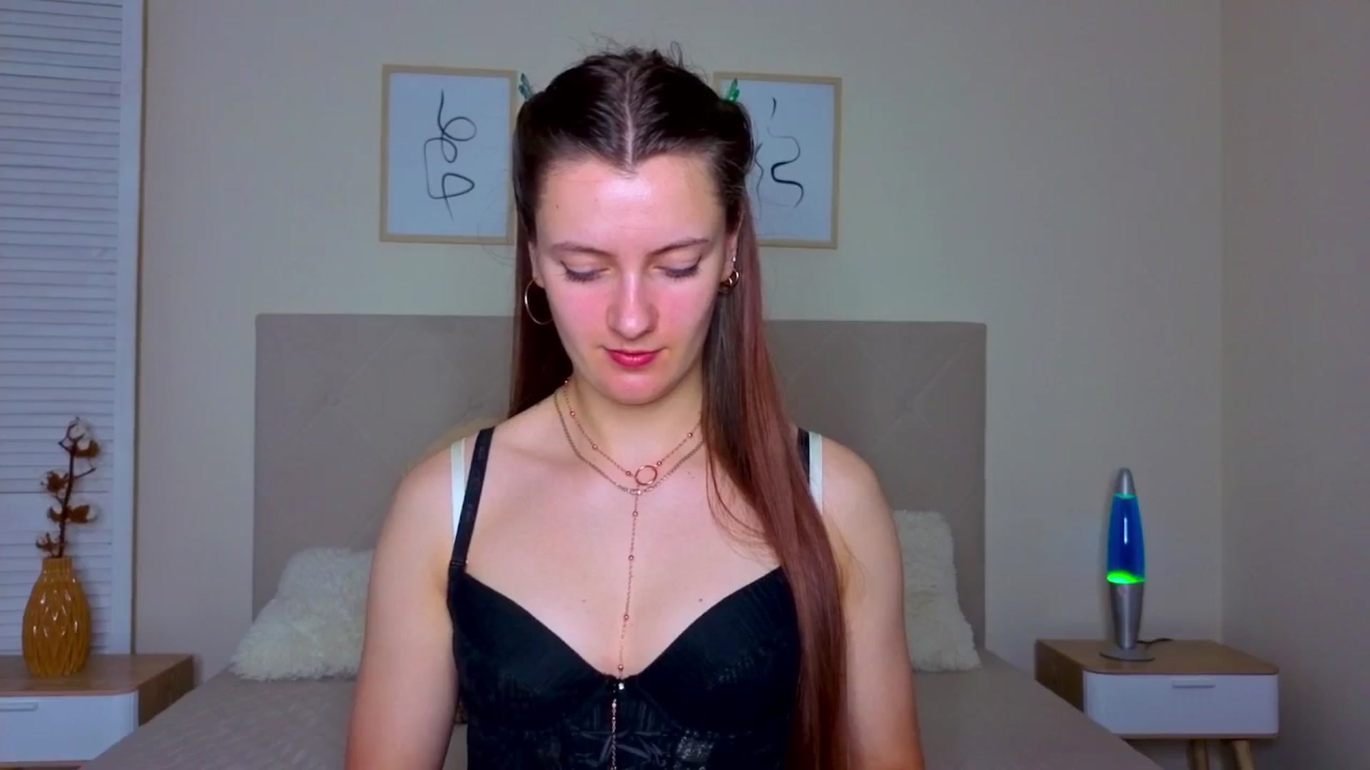Gallery image thumbnail from Blush_flower's myfreecams stream on, 06/10/2025, 07:37 image 3 of 20