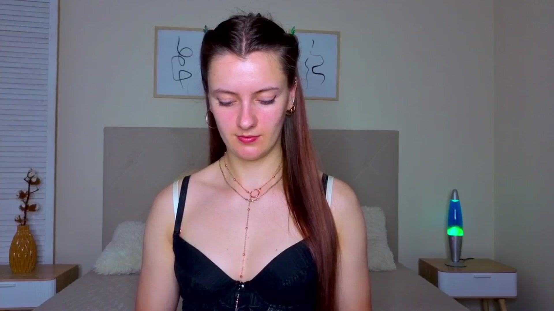 Gallery image thumbnail from Blush_flower's myfreecams stream on, 06/10/2025, 07:37 image 13 of 20