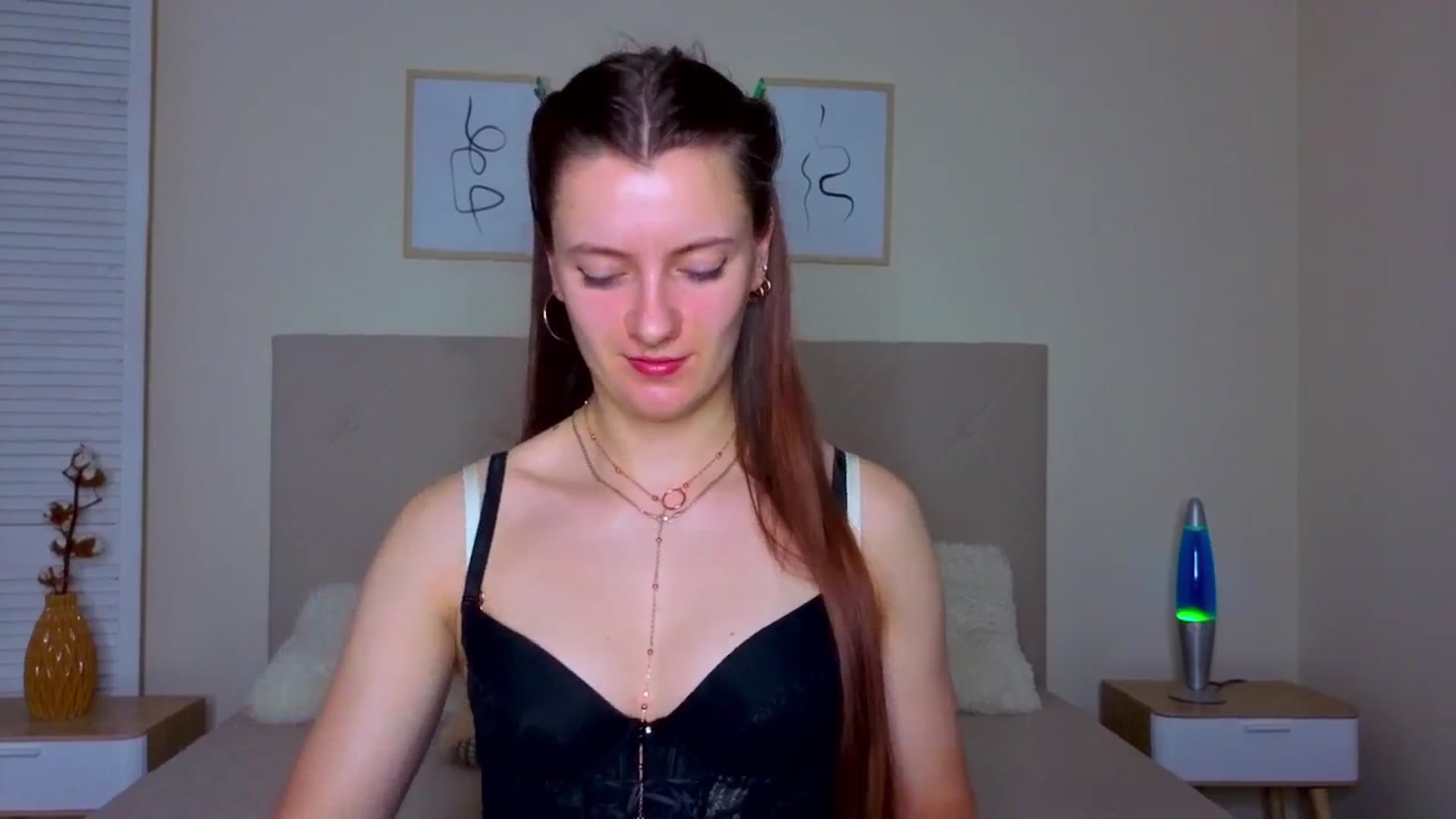 Gallery image thumbnail from Blush_flower's myfreecams stream on, 06/10/2025, 07:37 image 2 of 20