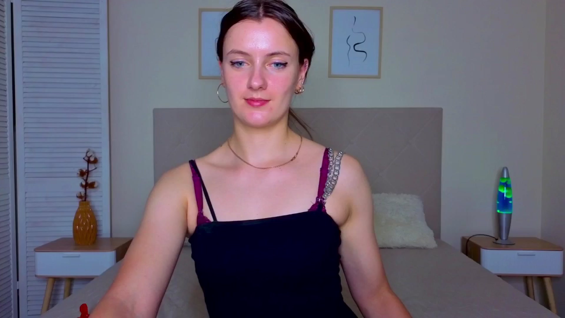 Gallery image thumbnail from Blush_flower's myfreecams stream on, 06/12/2025, 12:43 image 15 of 20