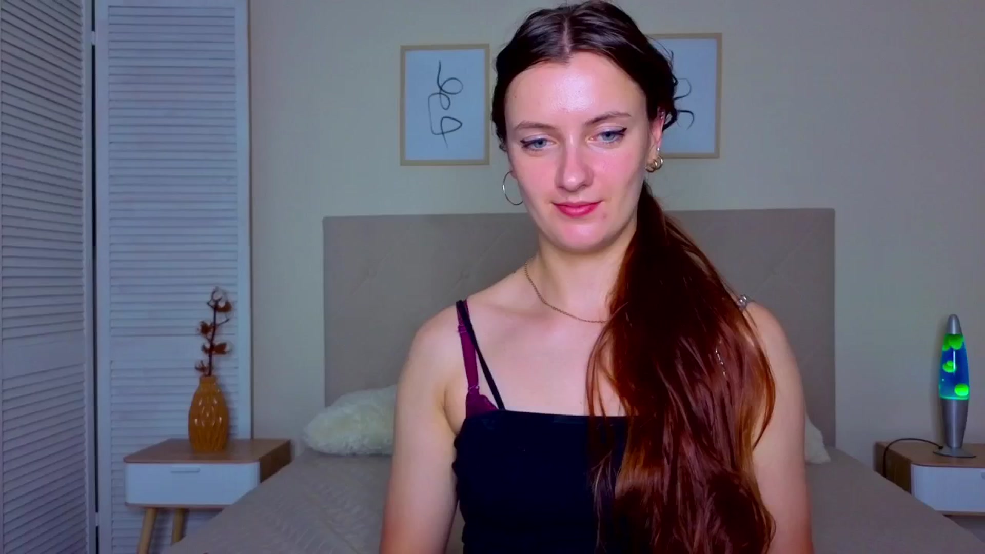 Gallery image thumbnail from Blush_flower's myfreecams stream on, 06/12/2025, 12:43 image 6 of 20