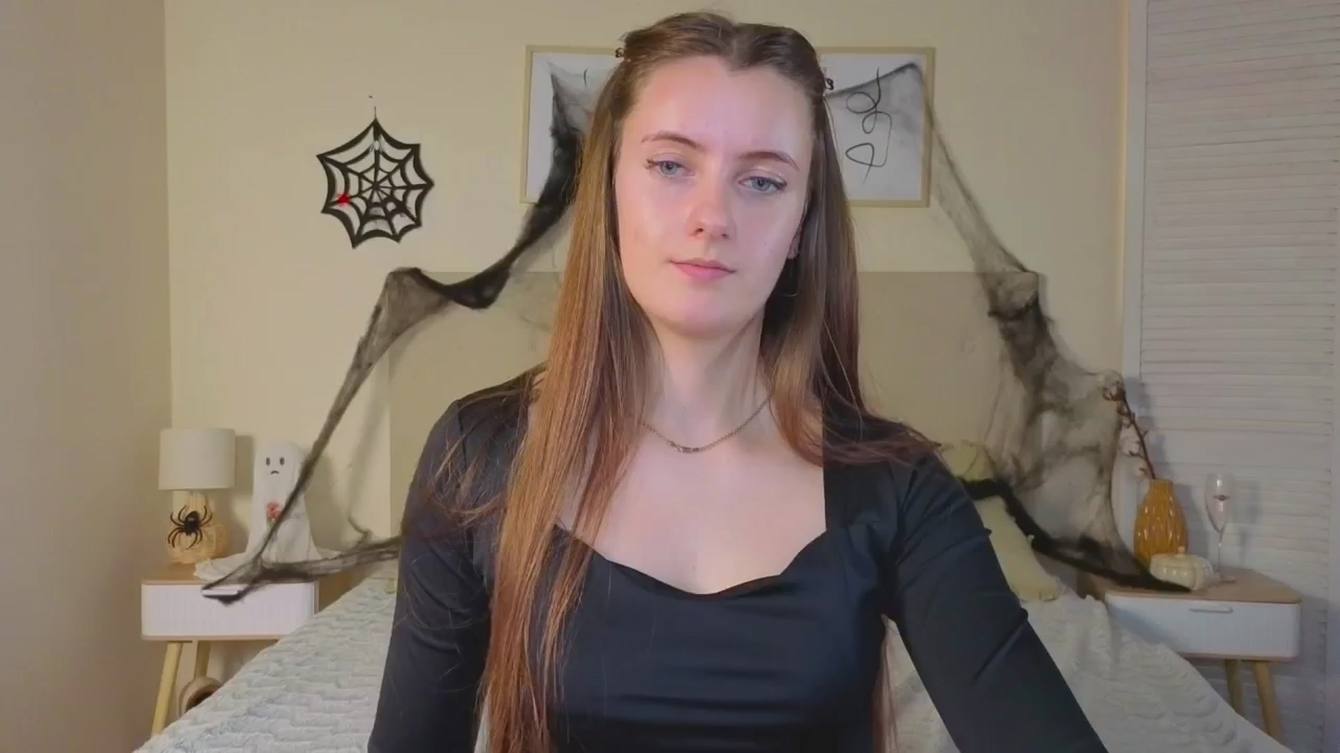 Gallery image thumbnail from Blush_flower's myfreecams stream on, 11/02/2025, 12:10 image 13 of 20