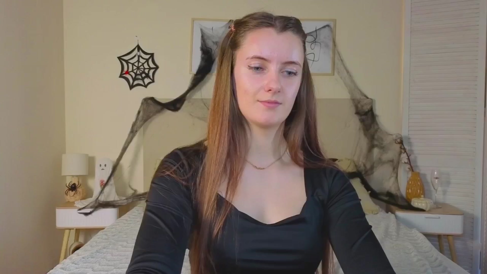 Gallery image thumbnail from Blush_flower's myfreecams stream on, 11/02/2025, 12:10 image 10 of 20