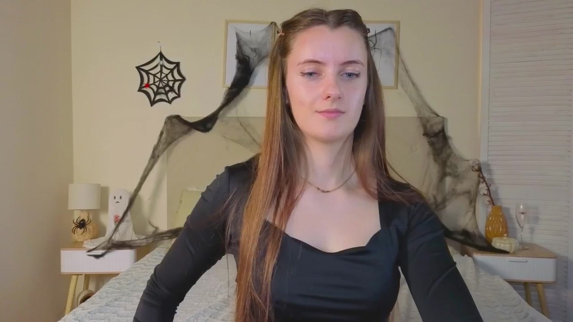 Gallery image thumbnail from Blush_flower's myfreecams stream on, 11/02/2025, 12:10 image 19 of 20