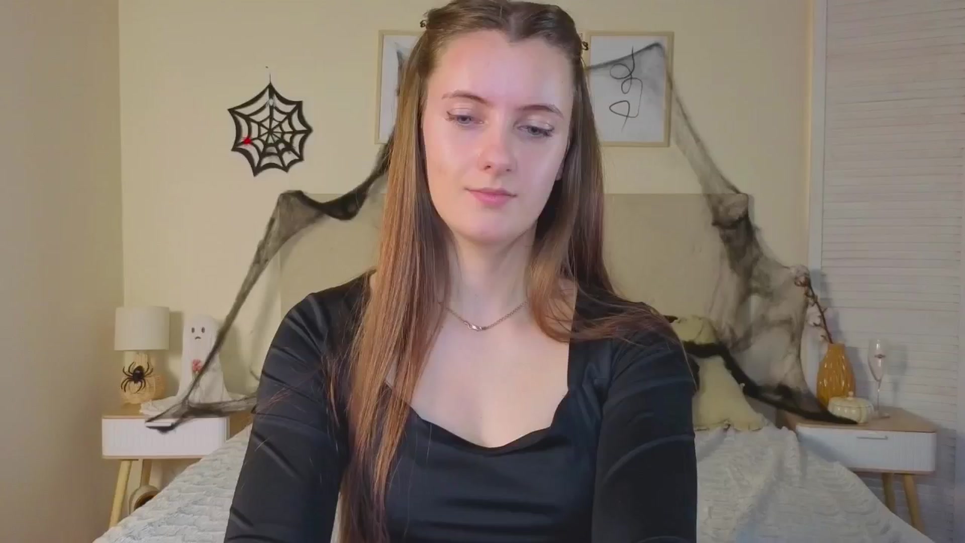 Gallery image thumbnail from Blush_flower's myfreecams stream on, 11/02/2025, 12:10 image 18 of 20