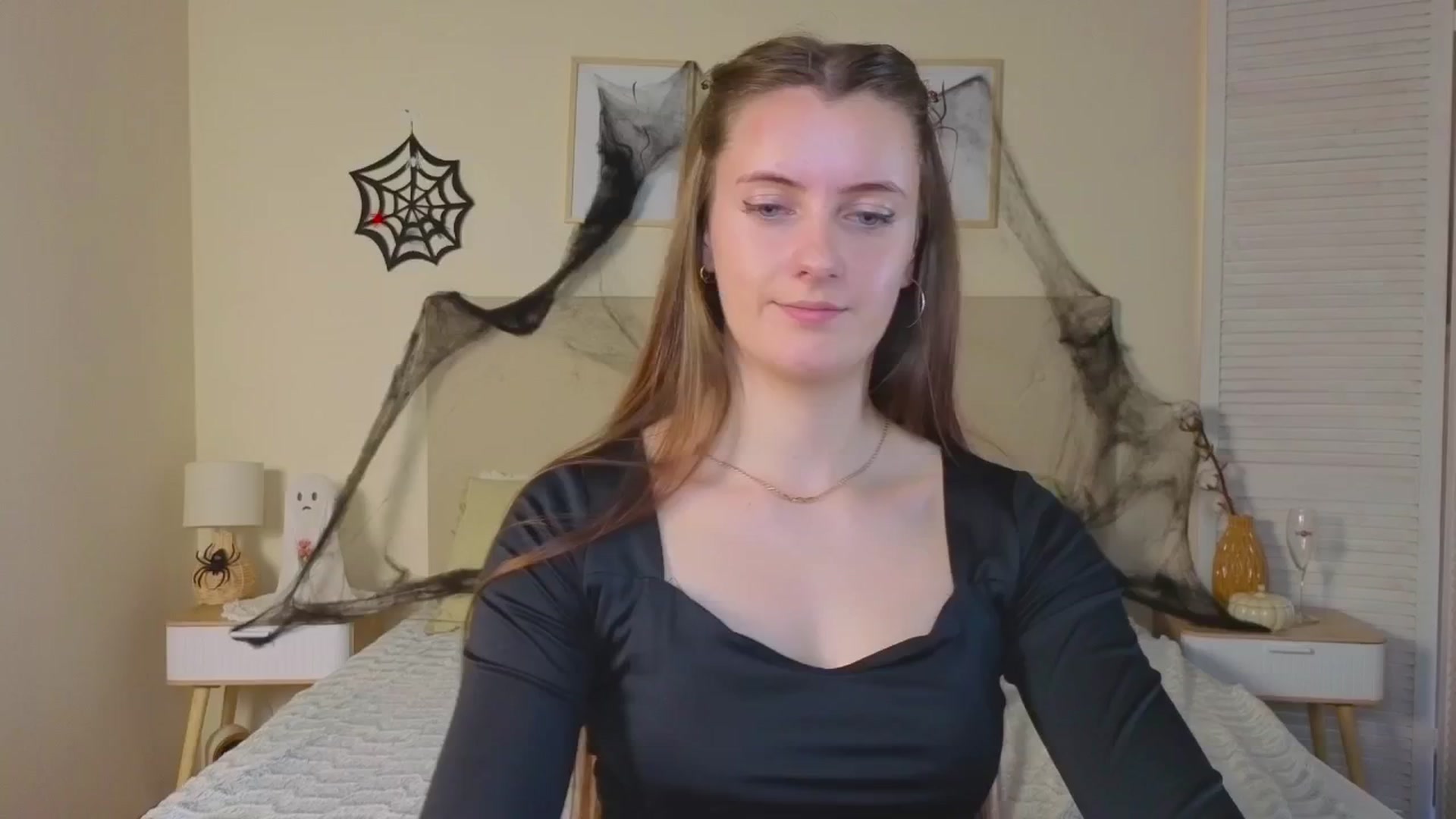 Gallery image thumbnail from Blush_flower's myfreecams stream on, 11/02/2025, 12:10 image 2 of 20