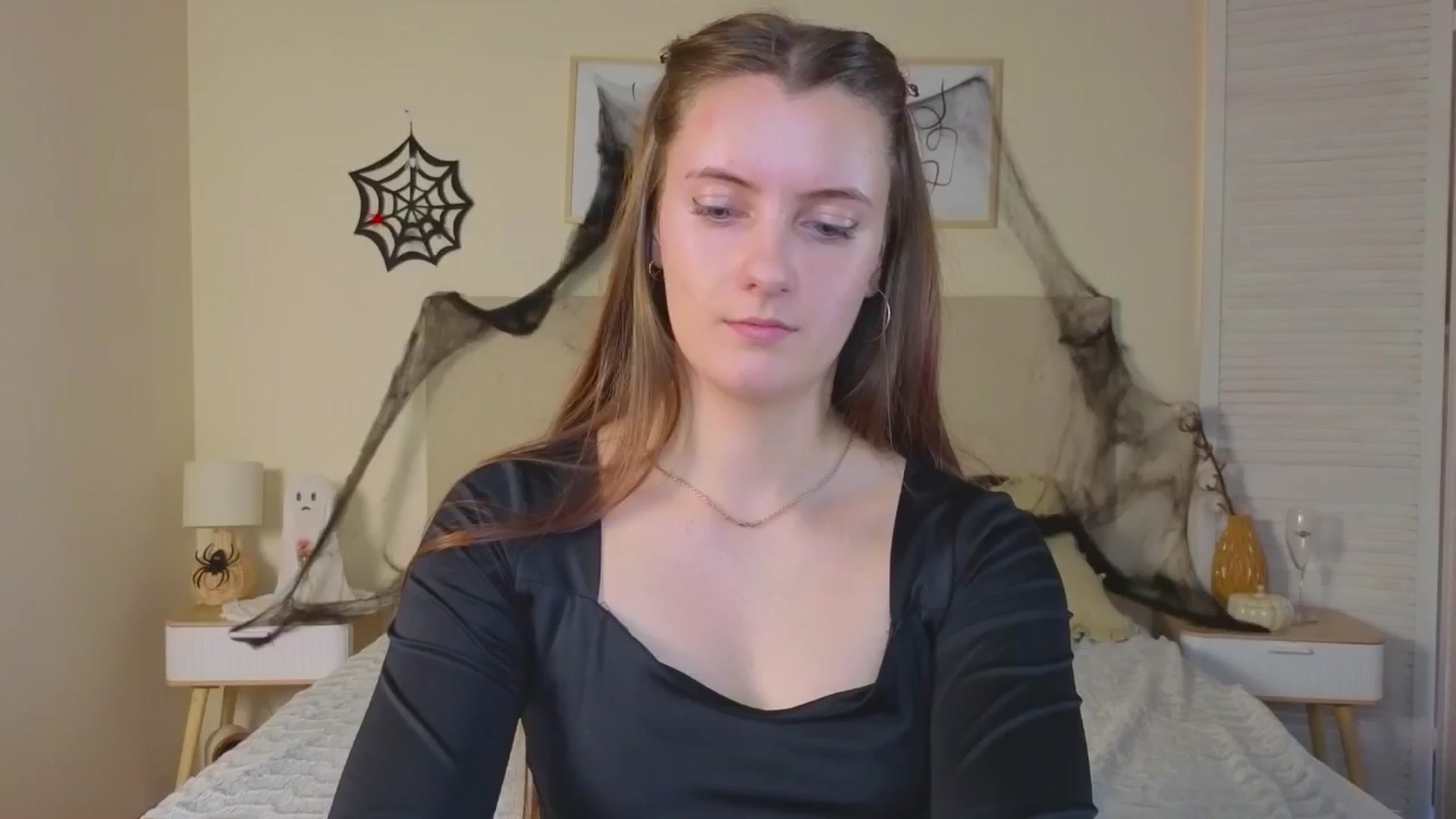 Gallery image thumbnail from Blush_flower's myfreecams stream on, 11/02/2025, 12:10 image 1 of 20