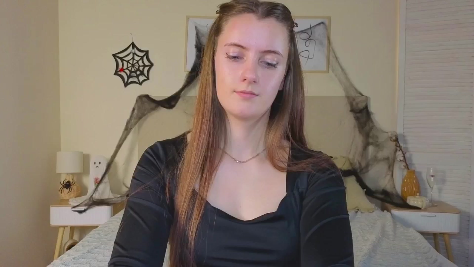 Gallery image thumbnail from Blush_flower's myfreecams stream on, 11/02/2025, 12:10 image 20 of 20