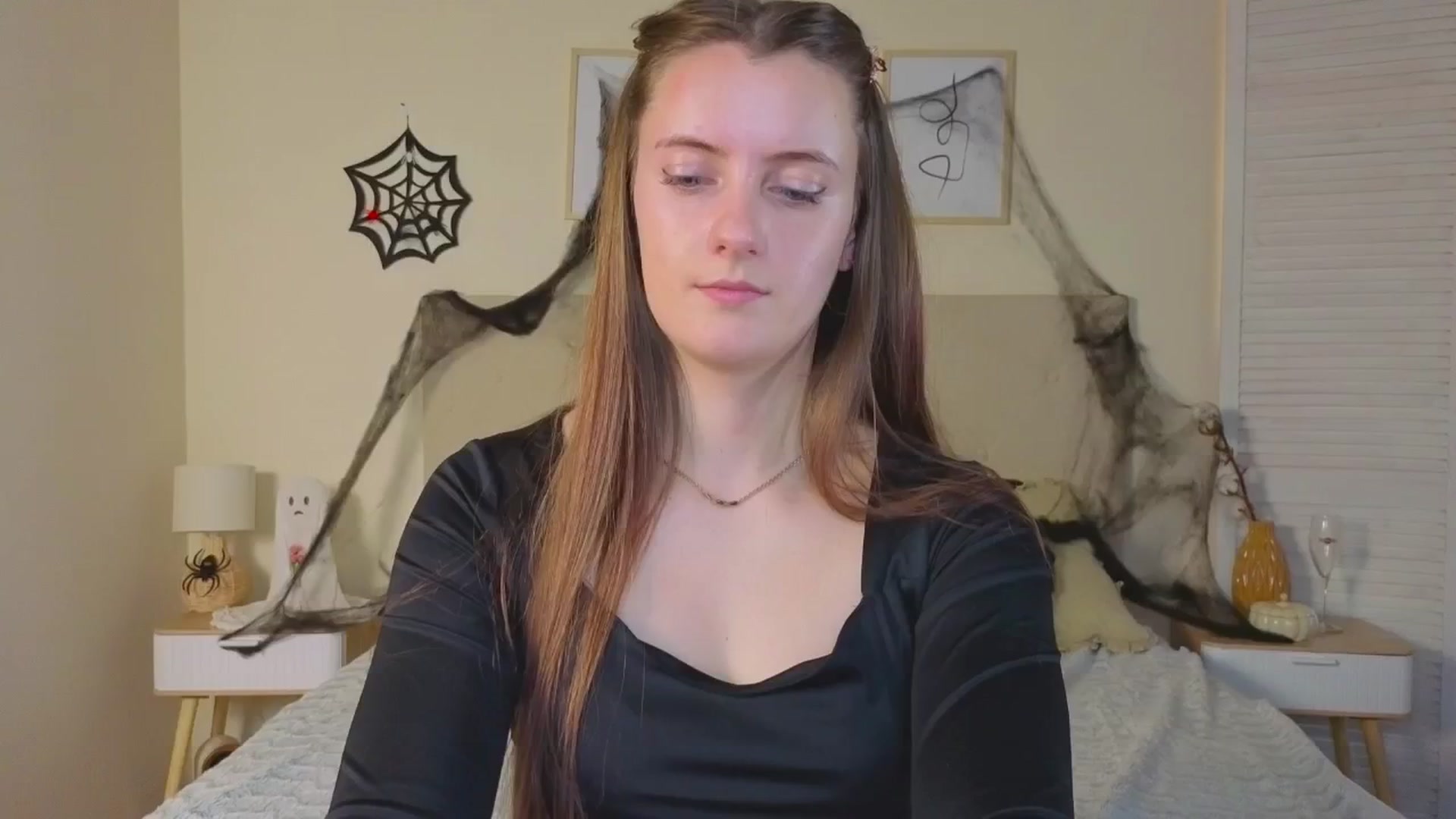 Gallery image thumbnail from Blush_flower's myfreecams stream on, 11/02/2025, 12:10 image 17 of 20