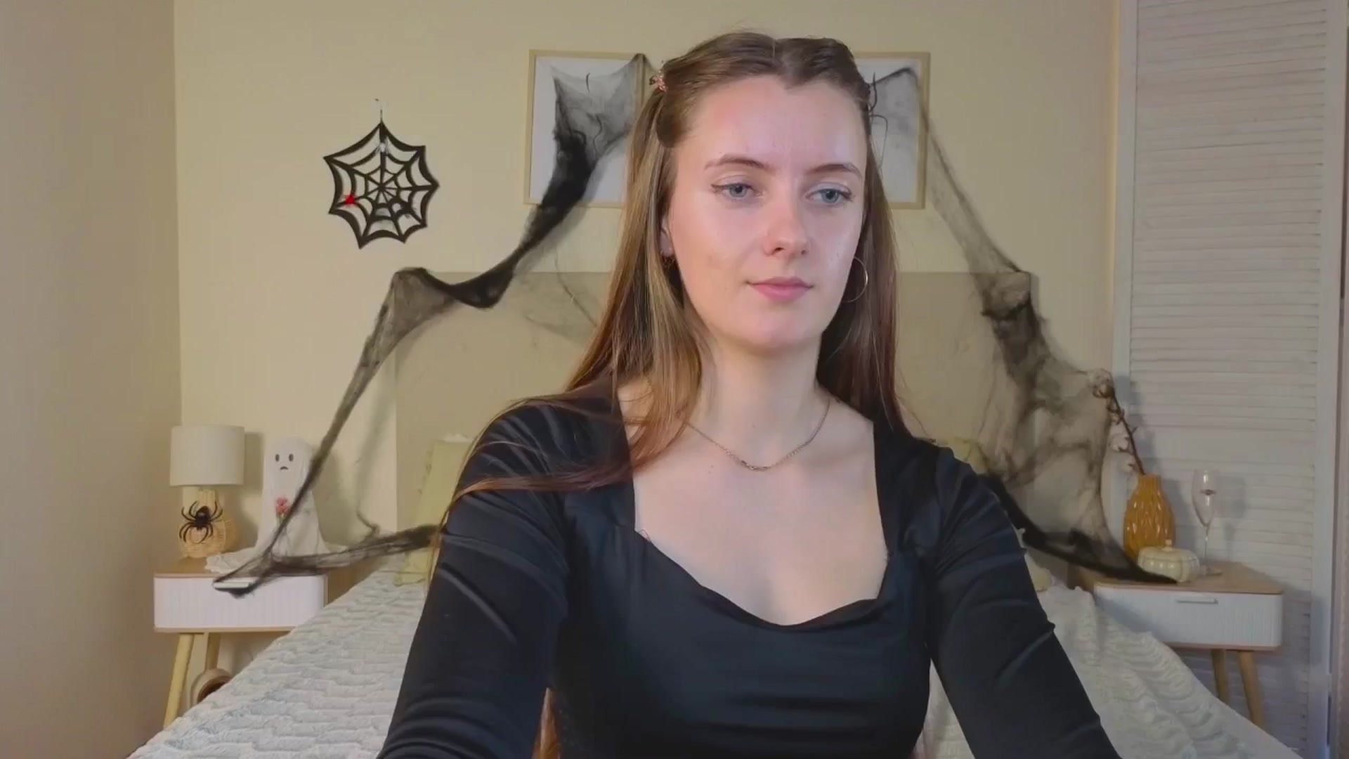 Gallery image thumbnail from Blush_flower's myfreecams stream on, 11/02/2025, 12:10 image 3 of 20