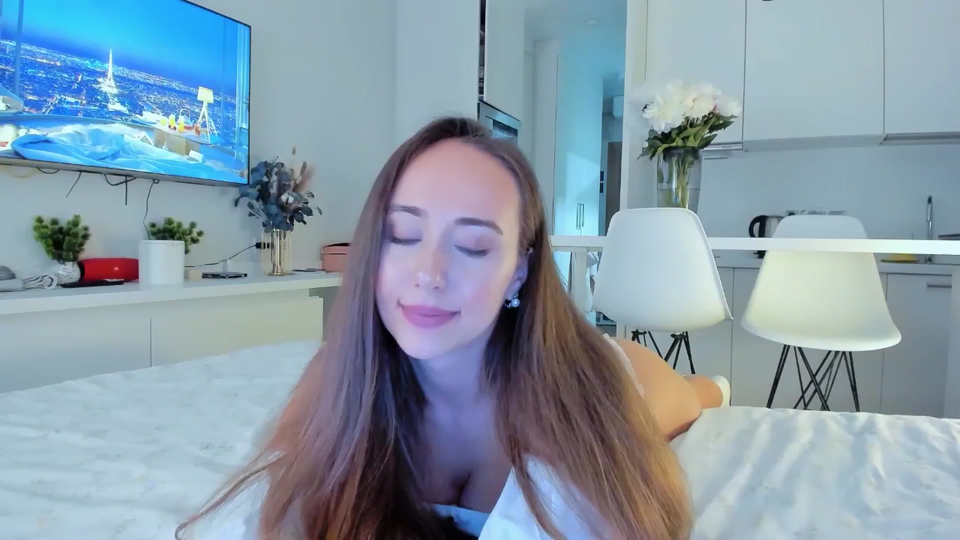 Gallery image thumbnail from BlushyAnna's myfreecams stream on, 05/24/2025, 18:05 image 8 of 20