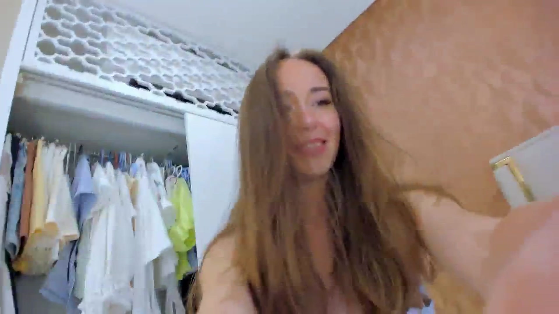 Gallery image thumbnail from BlushyAnna's myfreecams stream on, 09/19/2025, 15:21 image 11 of 20