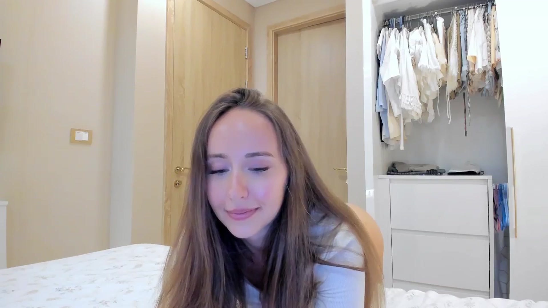 Gallery image thumbnail from BlushyAnna's myfreecams stream on, 12/16/2025, 04:35 image 5 of 20