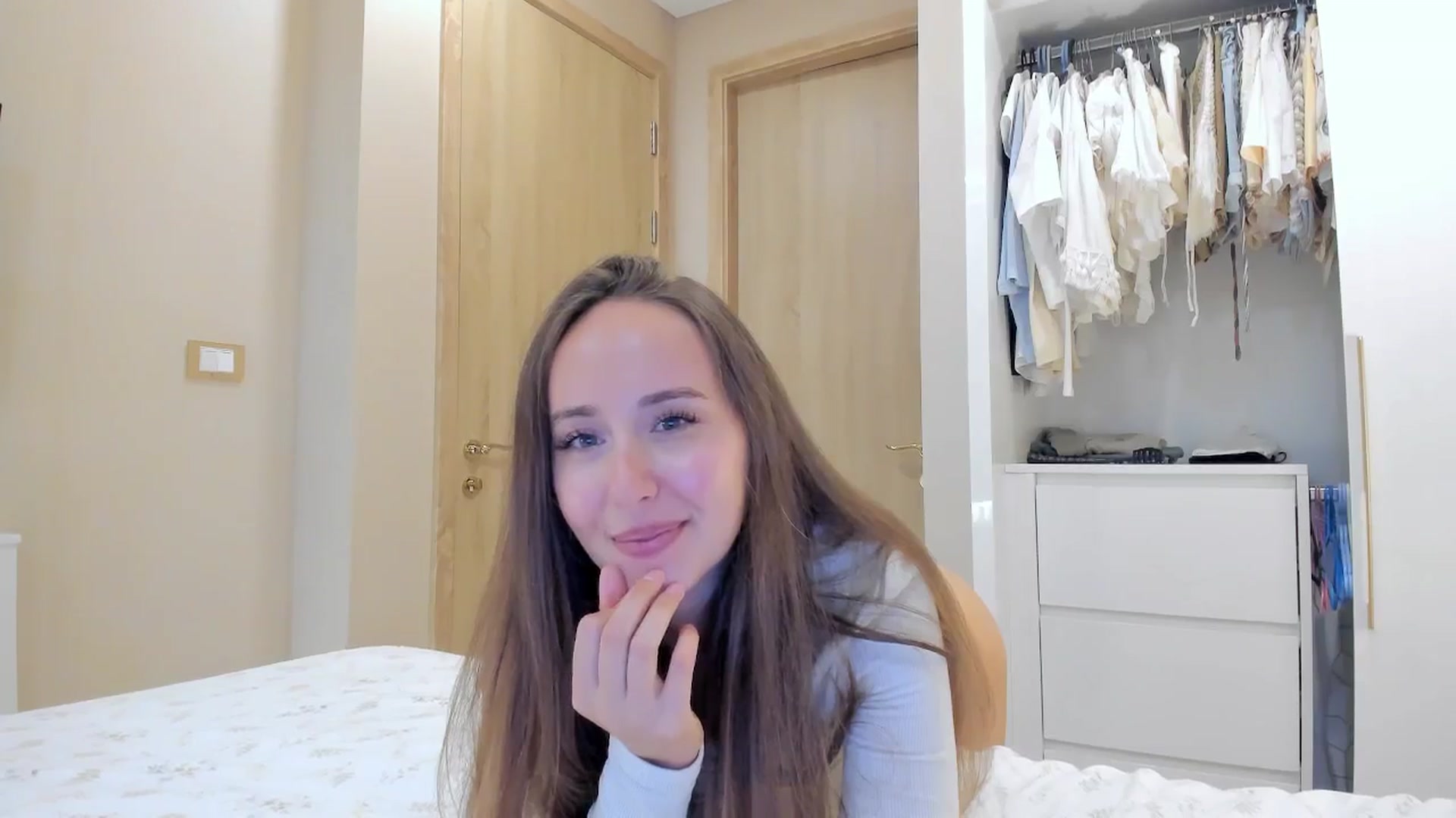 Gallery image thumbnail from BlushyAnna's myfreecams stream on, 12/16/2025, 04:35 image 6 of 20