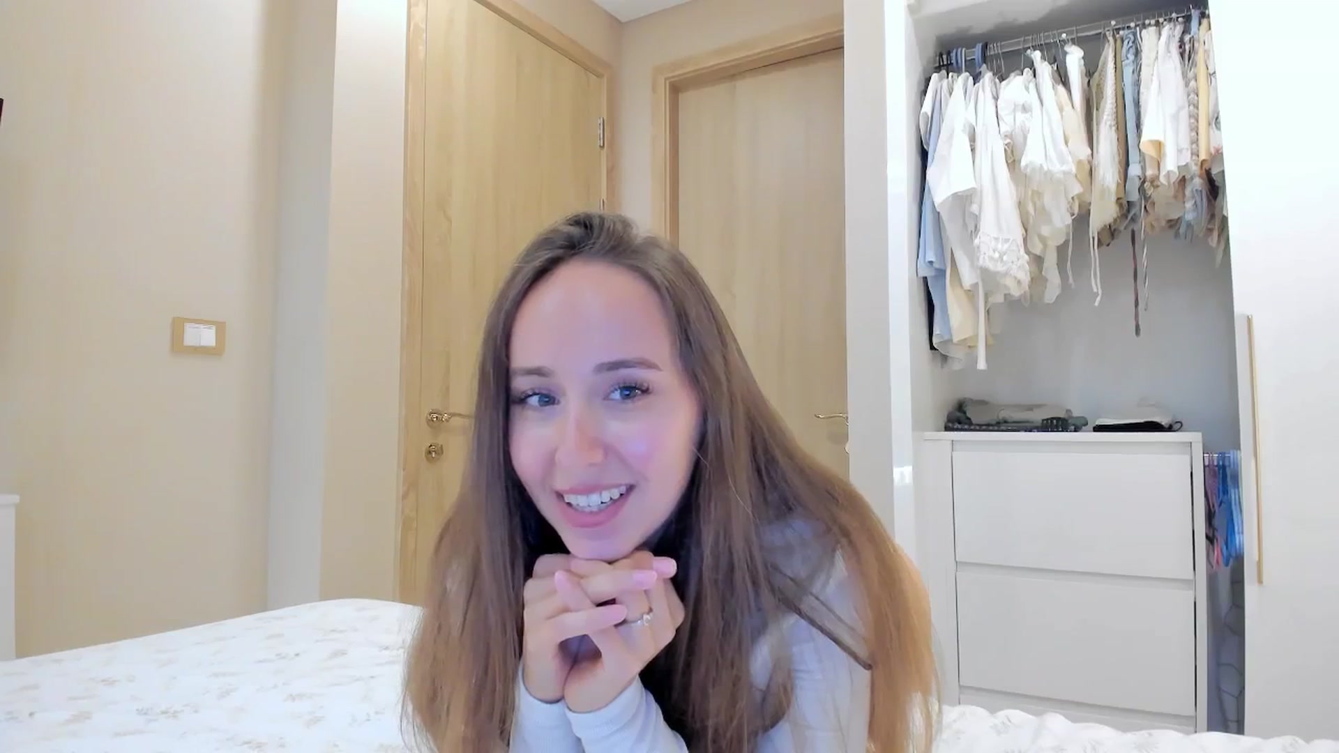 Gallery image thumbnail from BlushyAnna's myfreecams stream on, 12/16/2025, 04:35 image 7 of 20