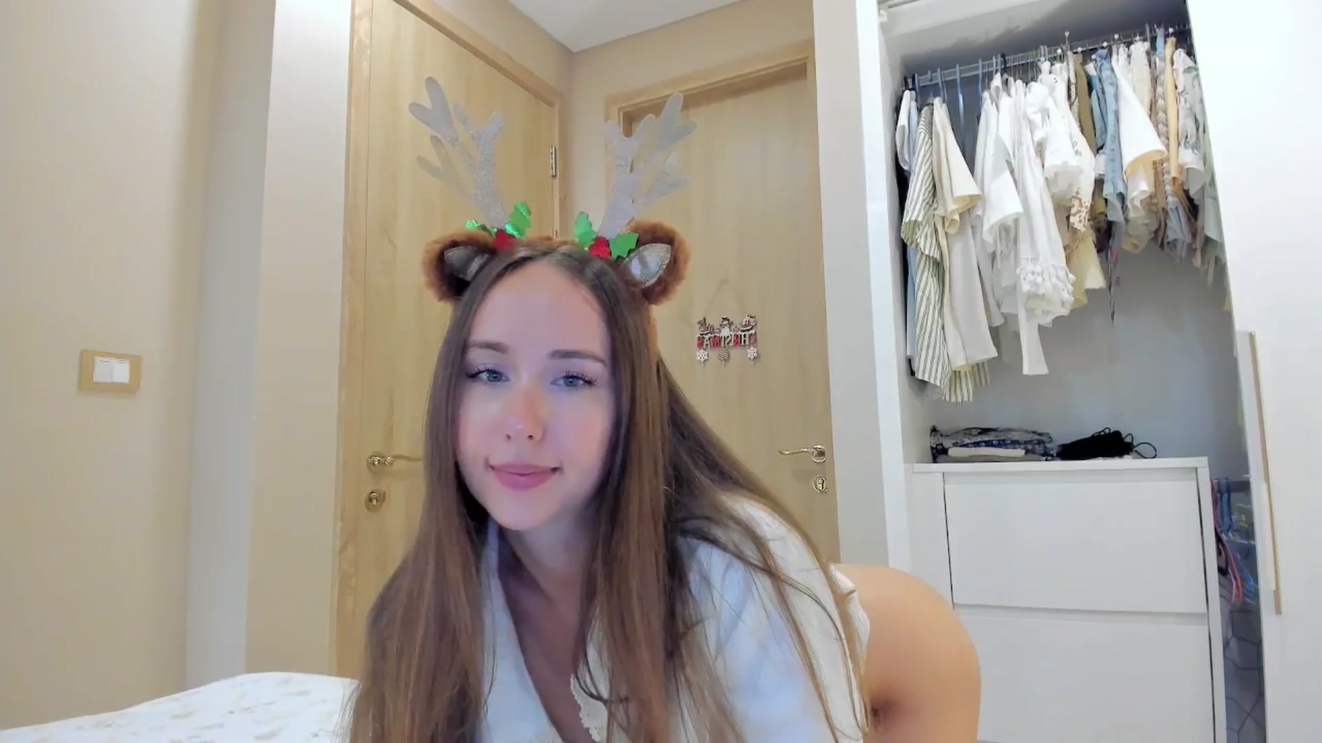Gallery image thumbnail from BlushyAnna's myfreecams stream on, 12/22/2025, 06:30 image 8 of 20