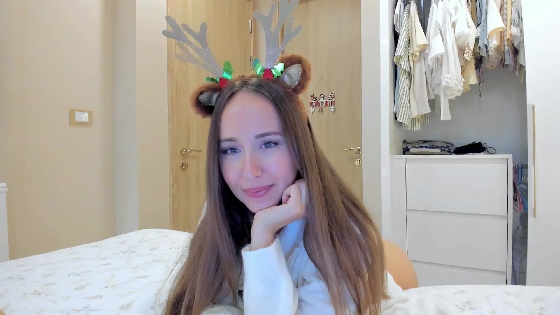Gallery image thumbnail from BlushyAnna's myfreecams stream on, 12/22/2025, 06:30 image 18 of 20