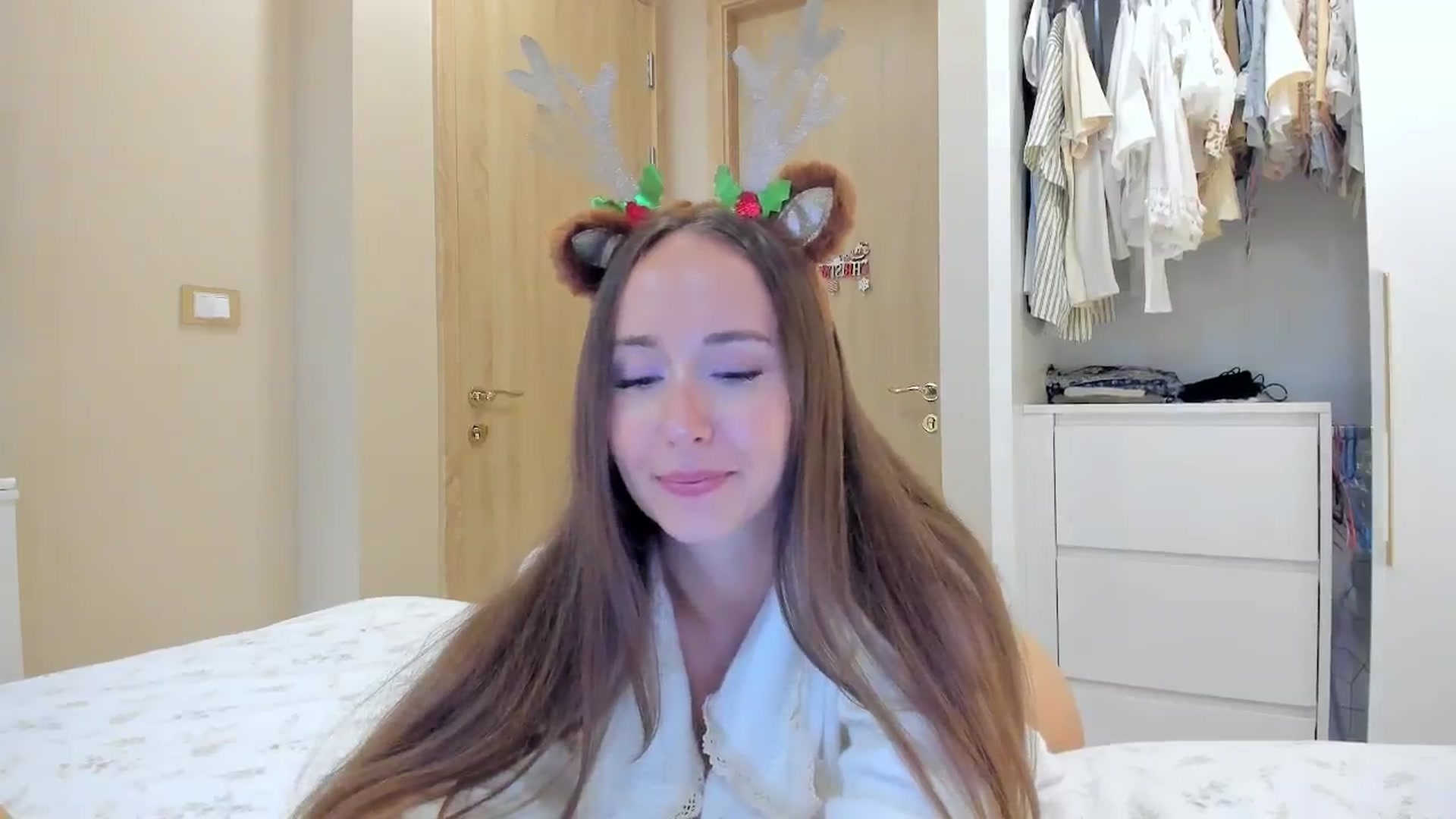 Gallery image thumbnail from BlushyAnna's myfreecams stream on, 12/22/2025, 06:30 image 19 of 20