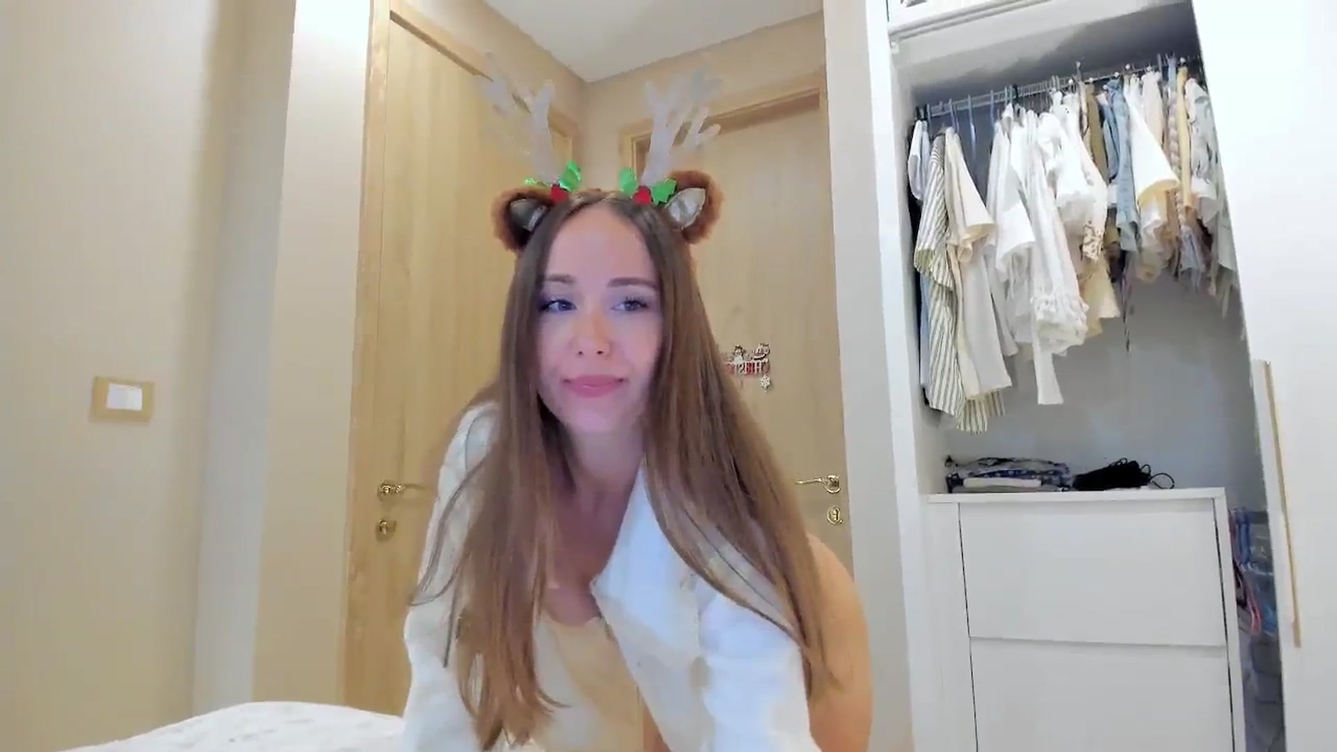 Gallery image thumbnail from BlushyAnna's myfreecams stream on, 12/22/2025, 06:30 image 2 of 20
