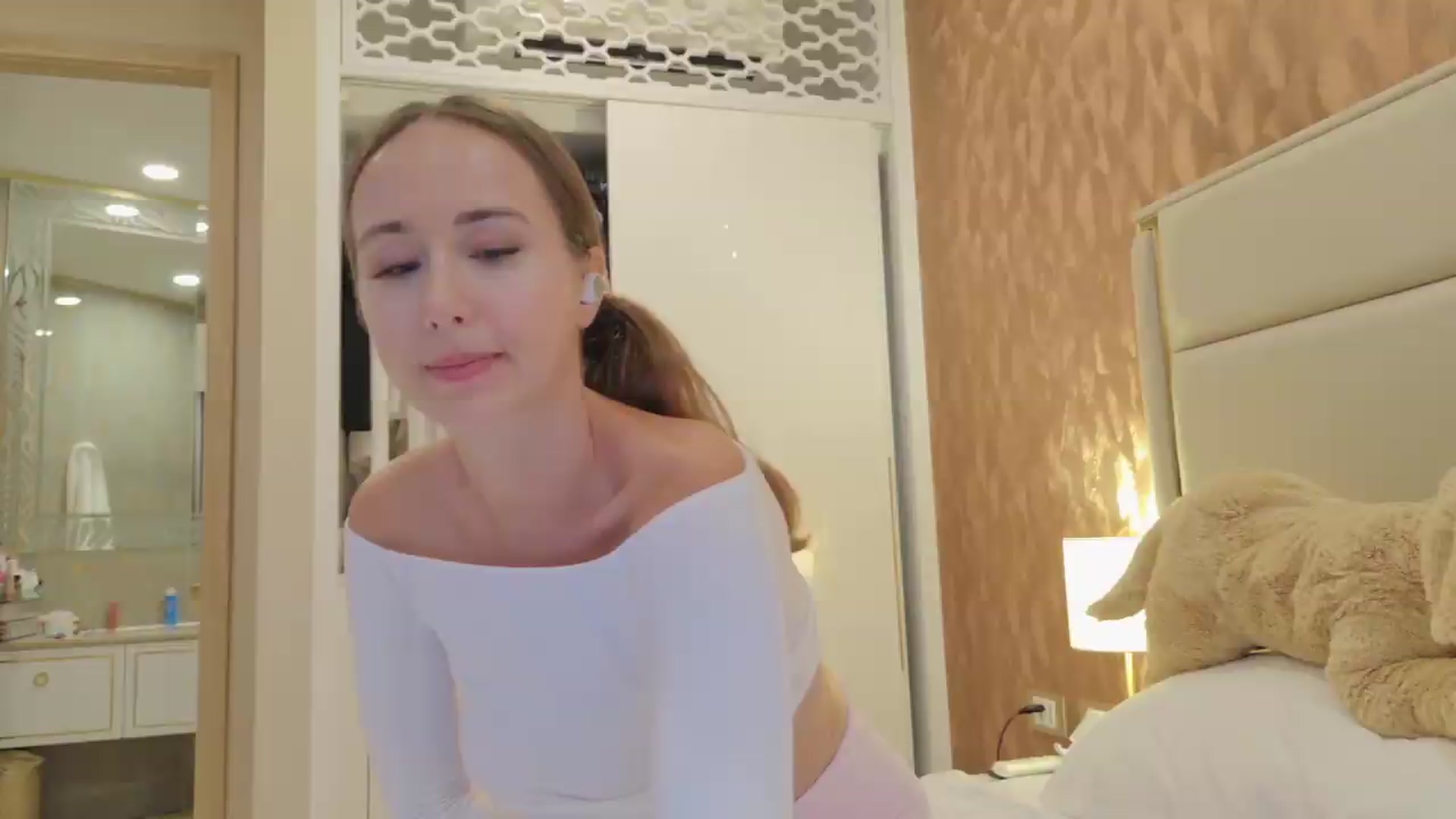 Gallery image thumbnail from BlushyAnna's myfreecams stream on, 06/03/2026, 12:37 image 11 of 20