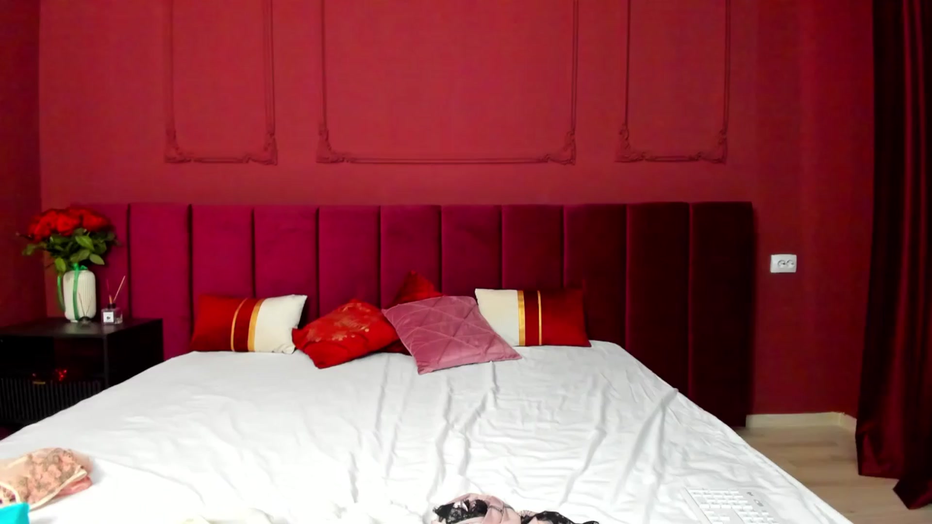 Gallery image thumbnail from Bo0ty_queen_'s myfreecams stream on, 03/31/2024, 11:42 image 12 of 20