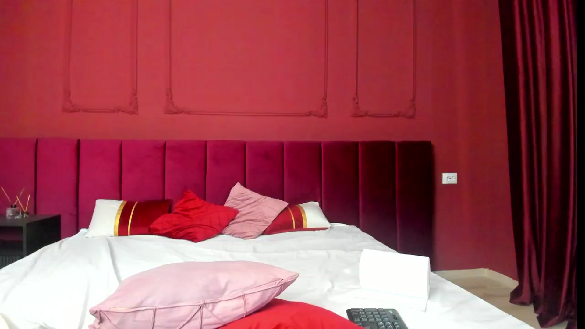 Gallery image thumbnail from Bo0ty_queen_'s myfreecams stream on, 05/06/2024, 11:59 image 18 of 20