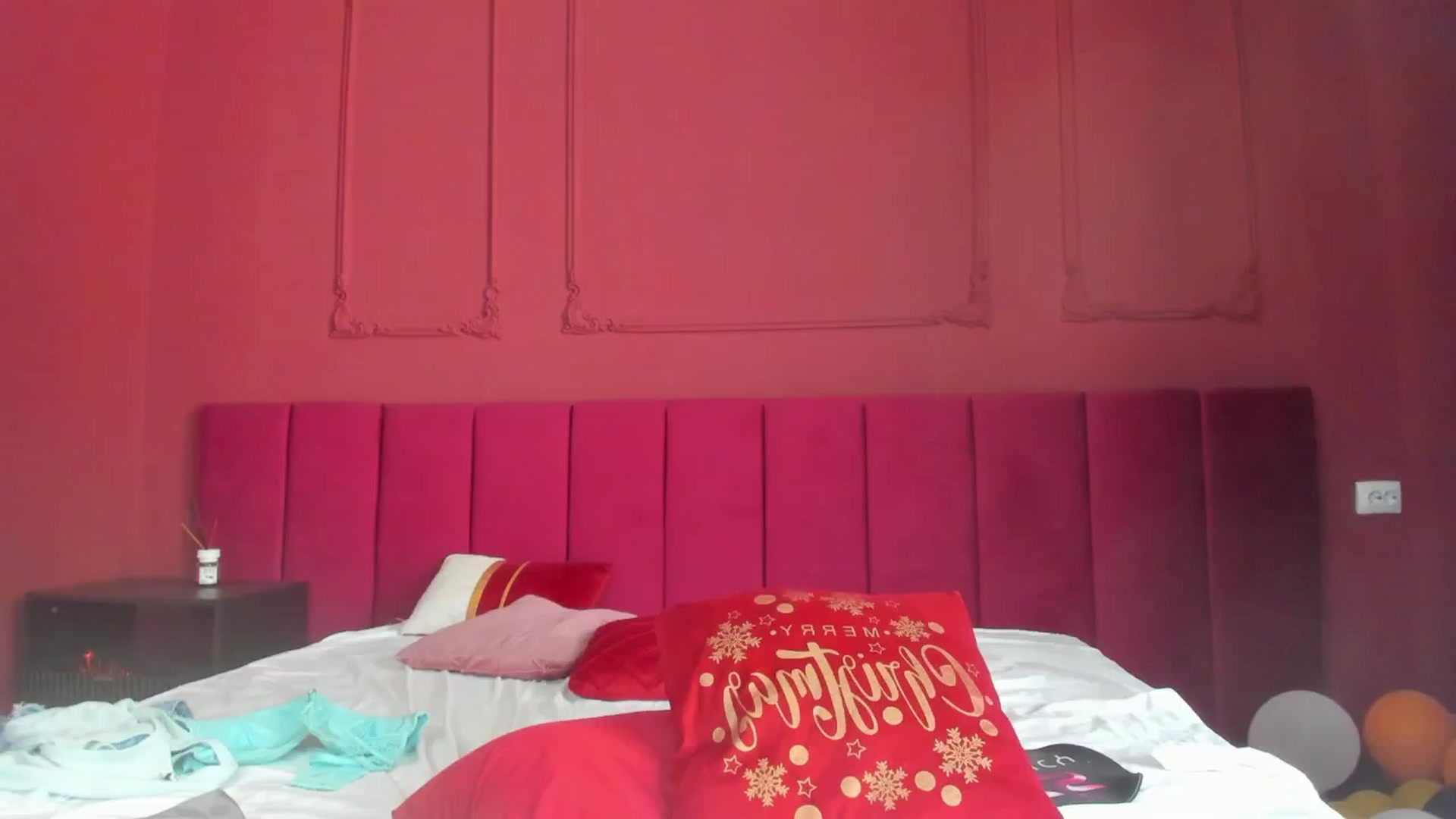 Gallery image thumbnail from Bo0ty_queen_'s myfreecams stream on, 06/09/2024, 13:04 image 17 of 20
