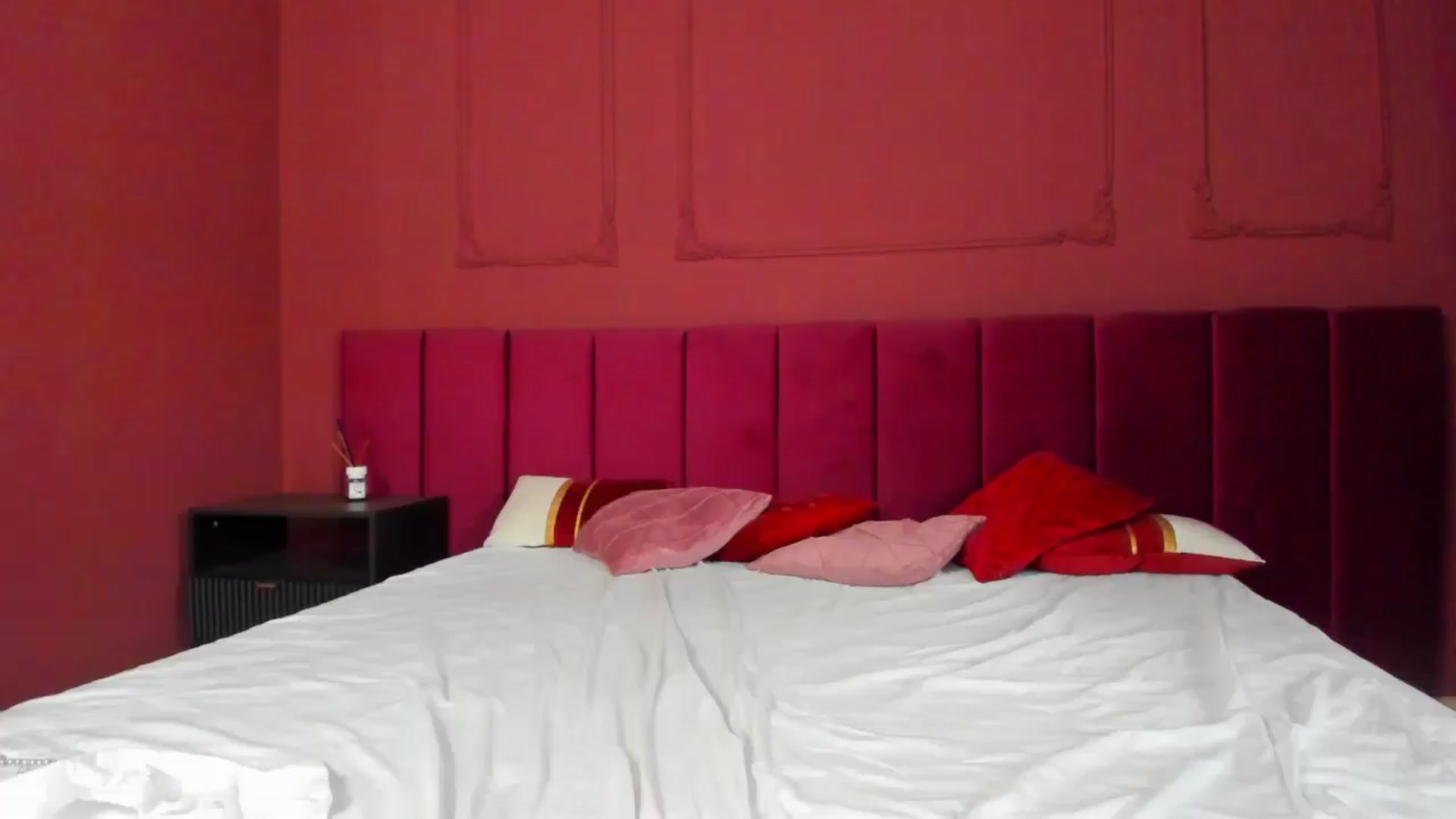 Gallery image thumbnail from Bo0ty_queen_'s myfreecams stream on, 06/18/2024, 12:03 image 20 of 20