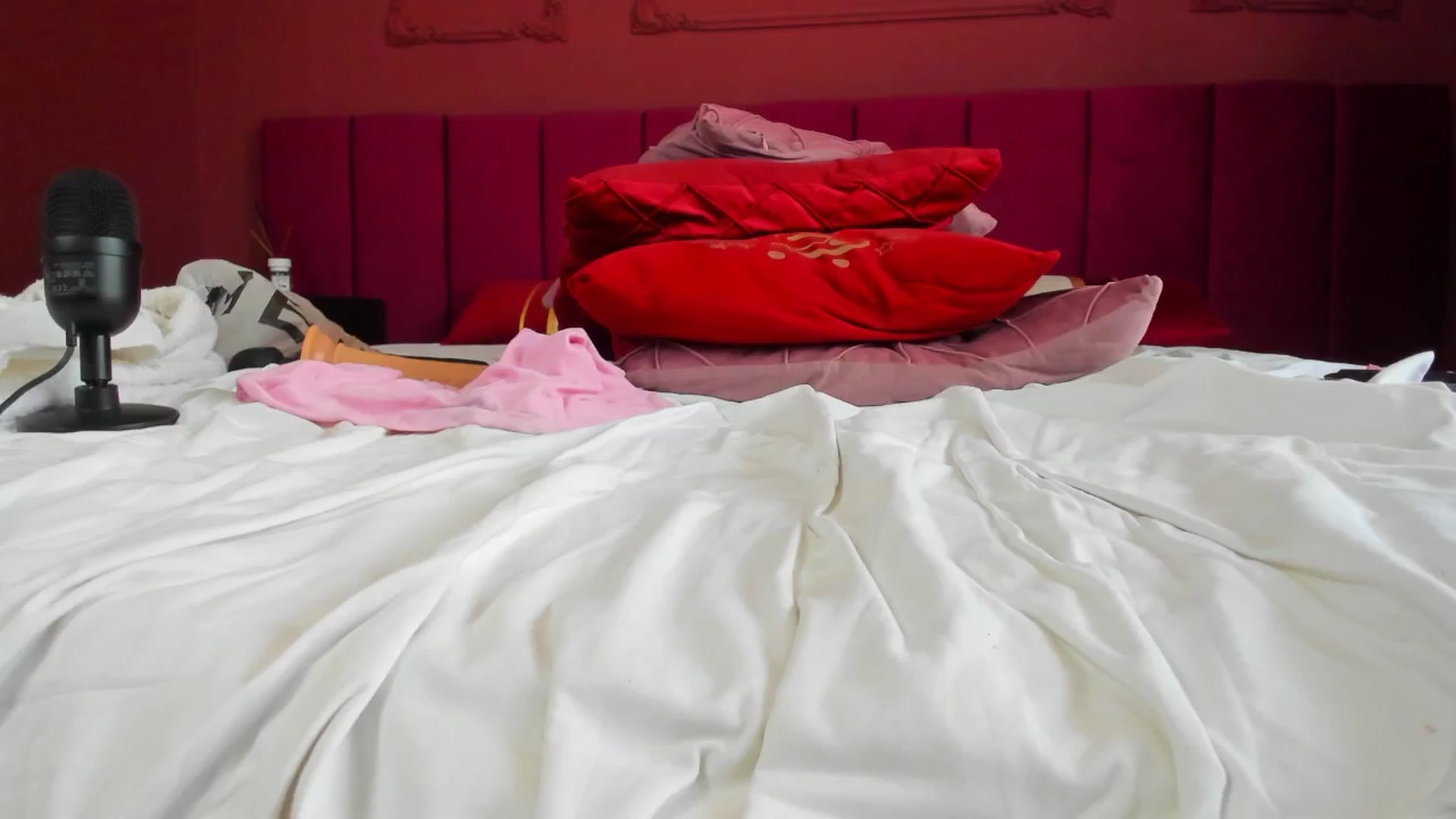 Gallery image thumbnail from Bo0ty_queen_'s myfreecams stream on, 06/23/2024, 13:34 image 6 of 20