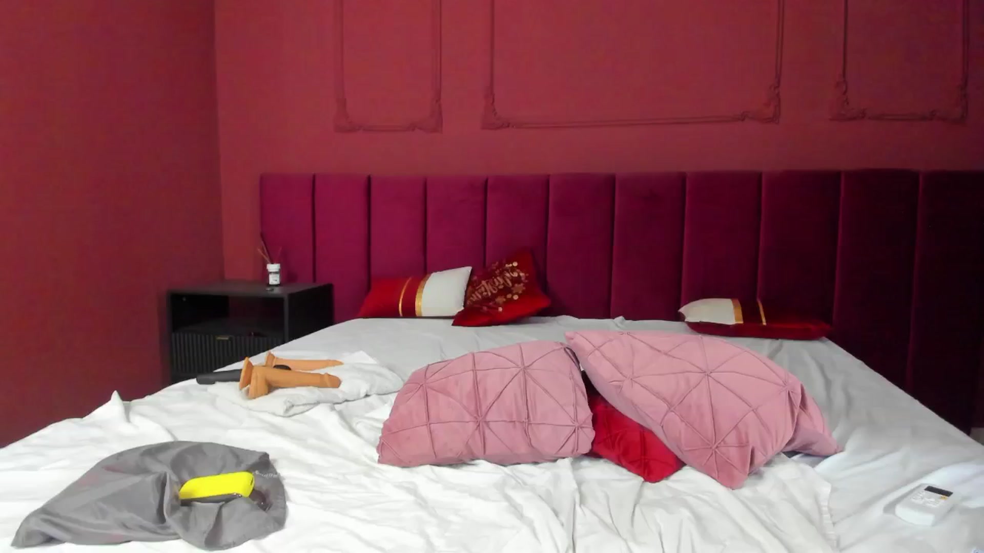 Gallery image thumbnail from Bo0ty_queen_'s myfreecams stream on, 06/27/2024, 10:09 image 5 of 20