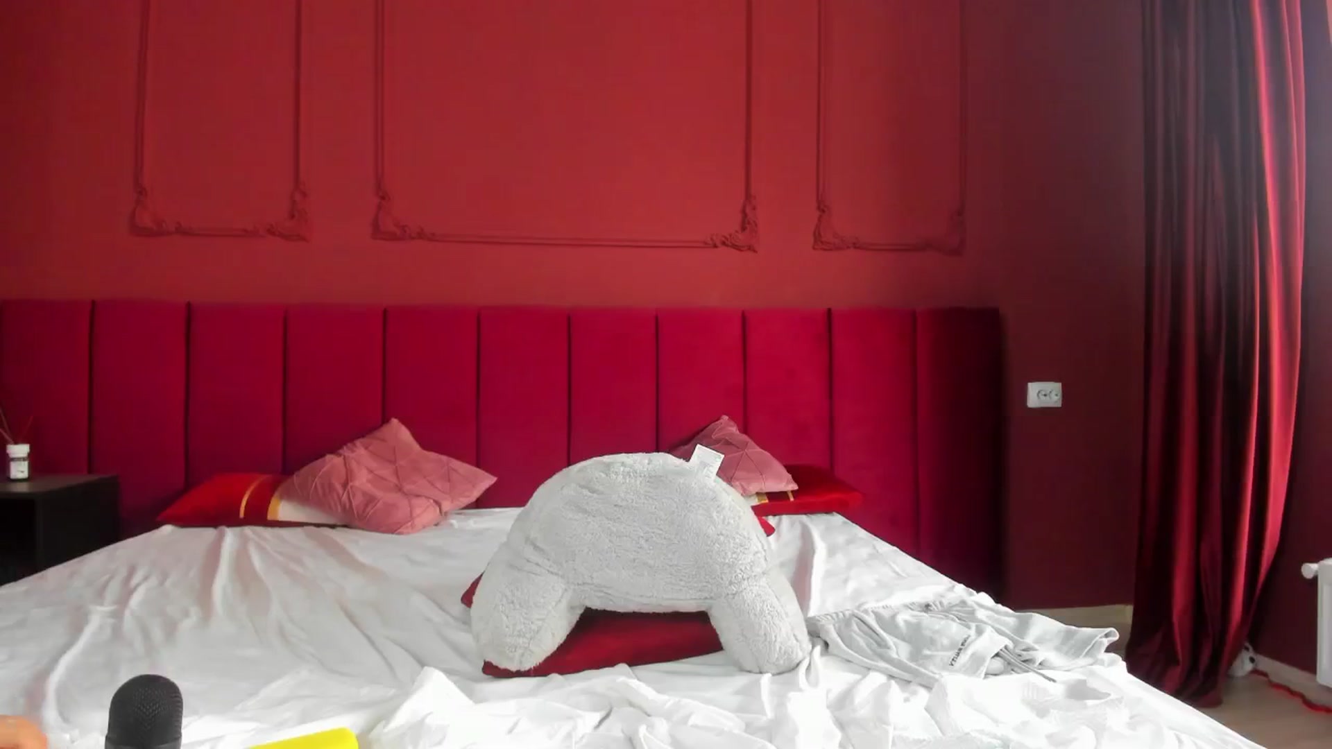 Gallery image thumbnail from Bo0ty_queen_'s myfreecams stream on, 06/29/2024, 12:36 image 20 of 20