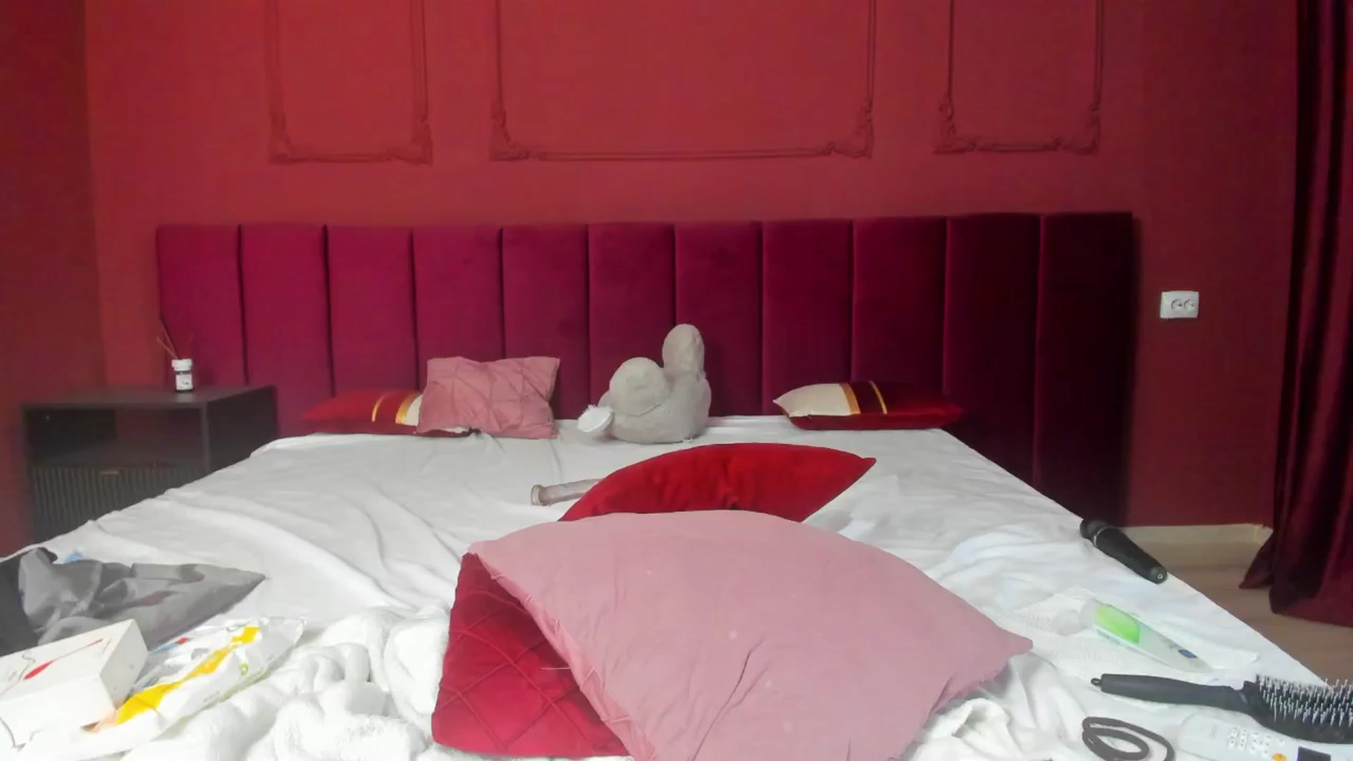 Gallery image thumbnail from Bo0ty_queen_'s myfreecams stream on, 06/30/2024, 11:40 image 13 of 20